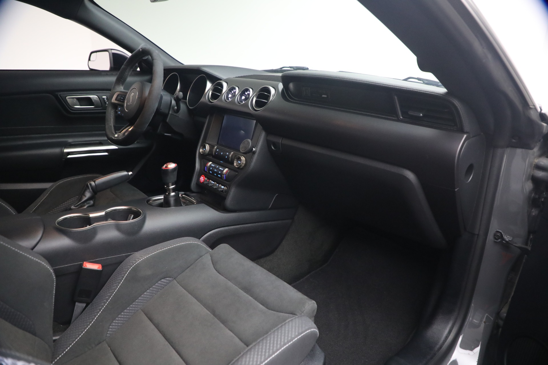 Used-2018-Ford-Mustang-Shelby-GT350
