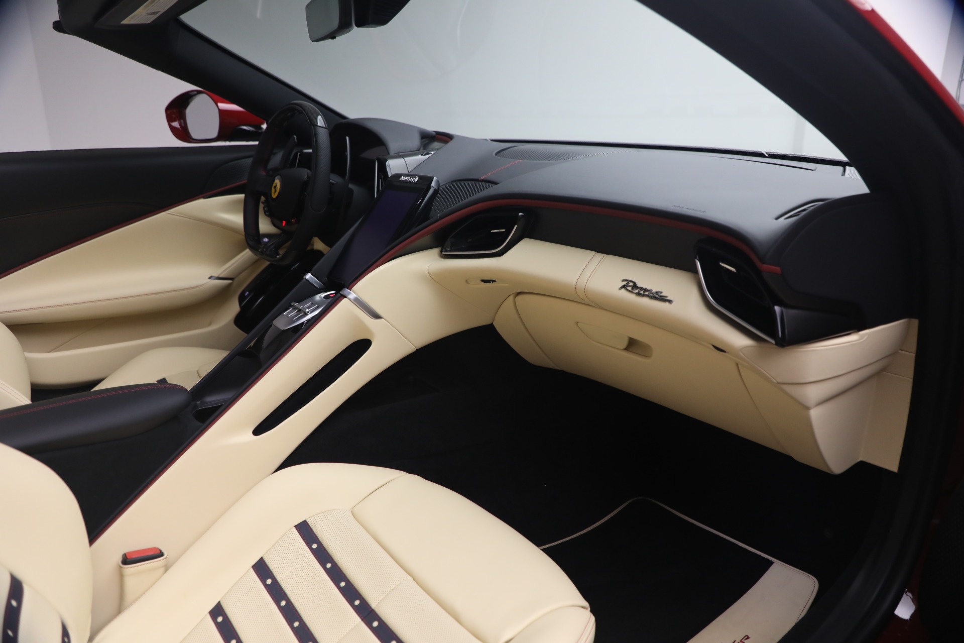 Used-2025-Ferrari-Roma-Spider