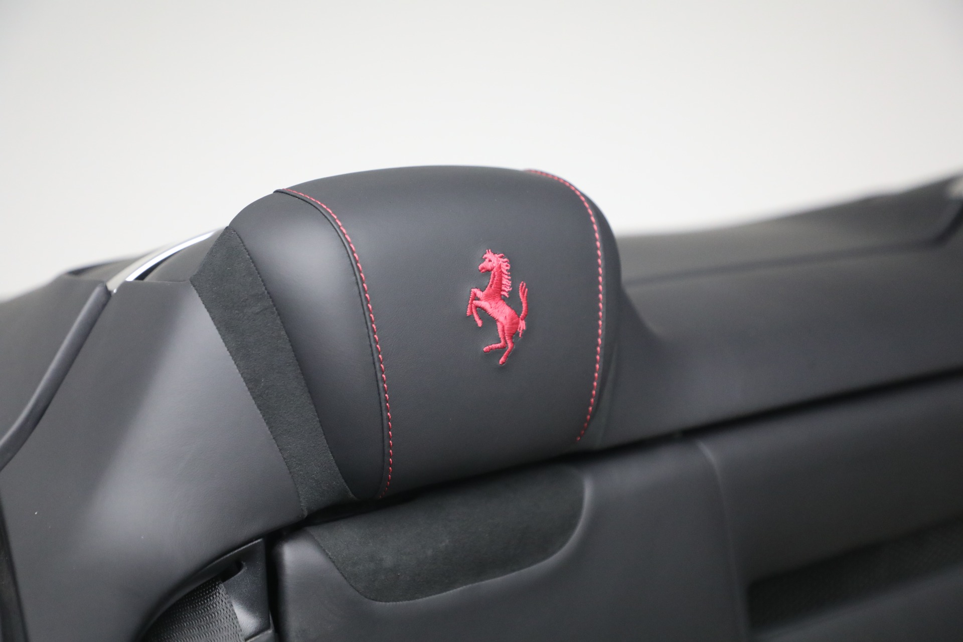 Used-2025-Ferrari-Roma-Spider