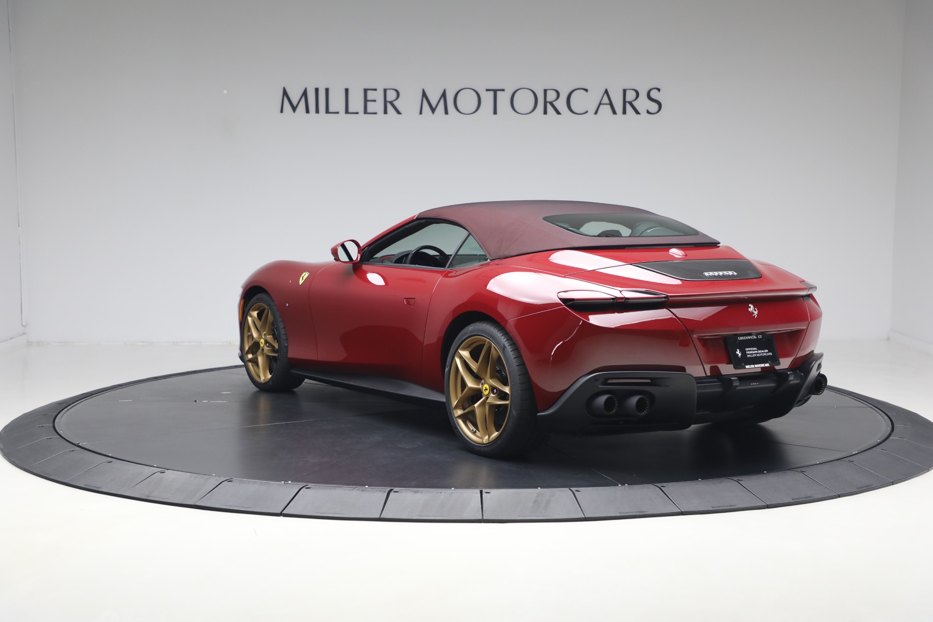 Used-2025-Ferrari-Roma-Spider