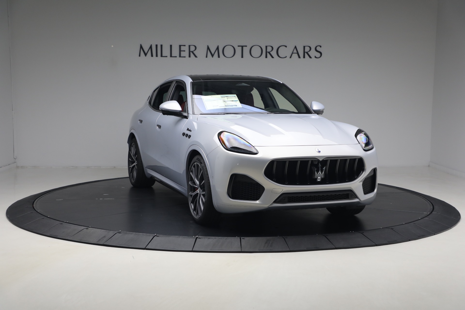 New-2026-Maserati-Grecale-Modena-V6