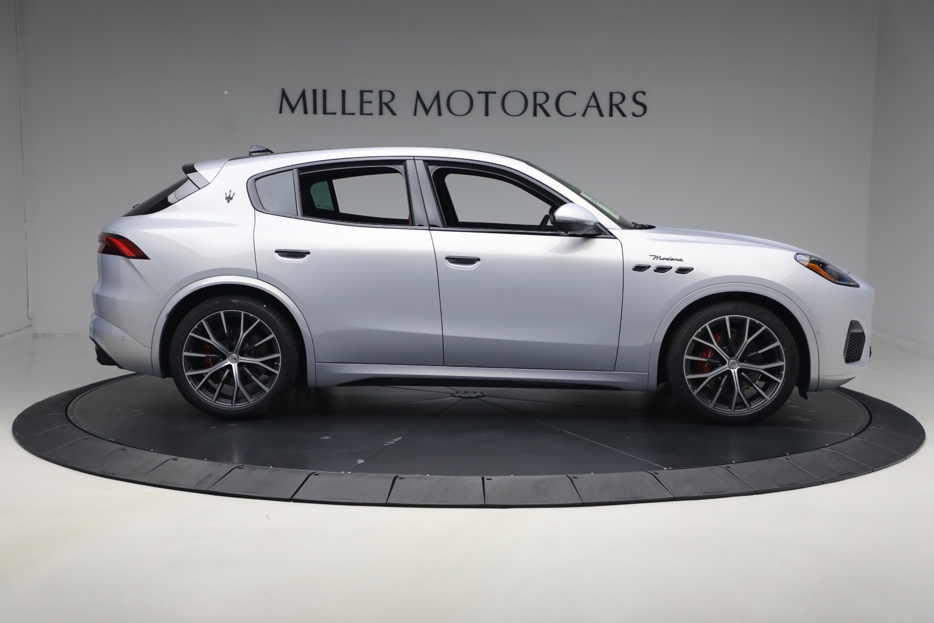New-2026-Maserati-Grecale-Modena-V6