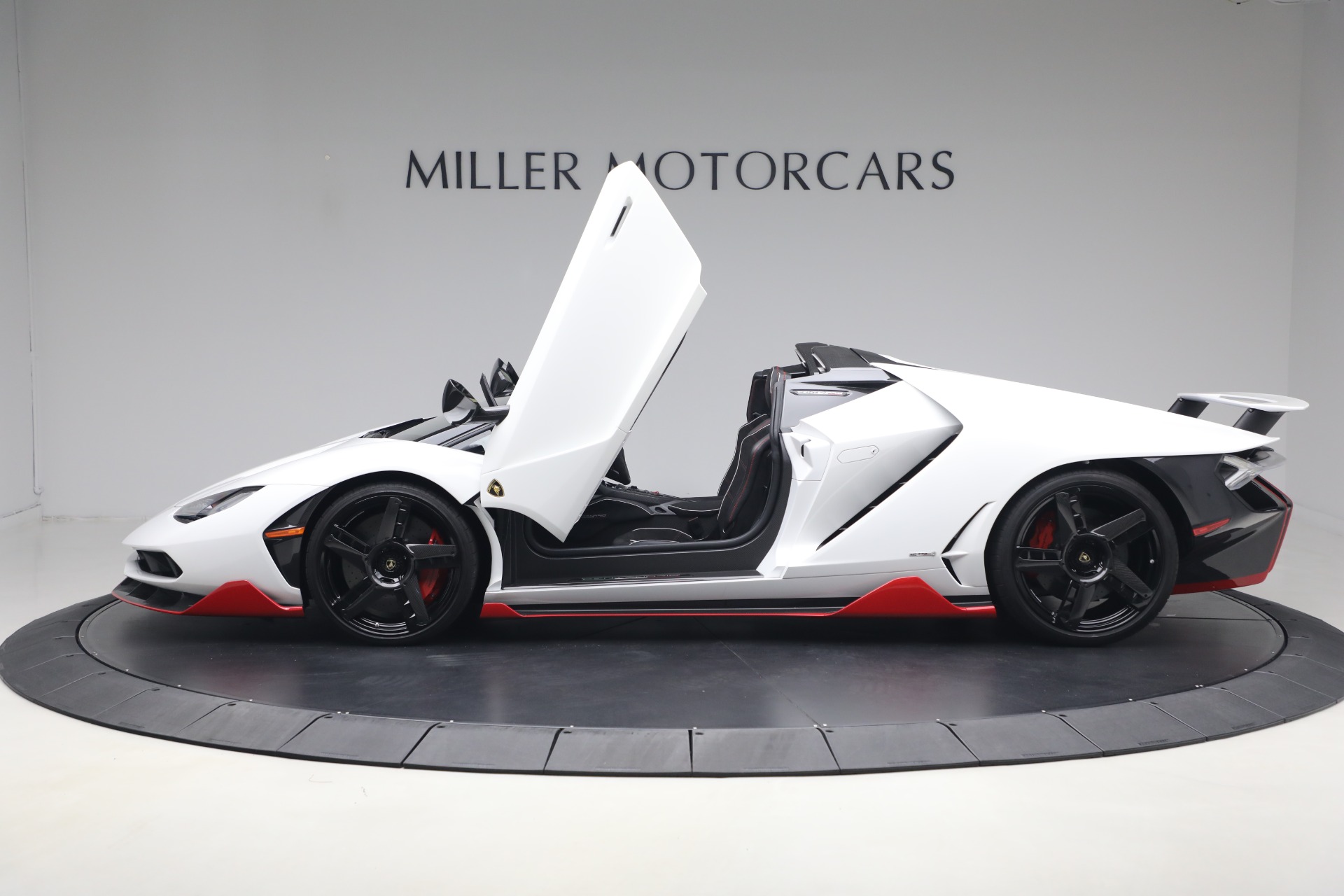 Used-2017-Lamborghini-Centenario-Roadster