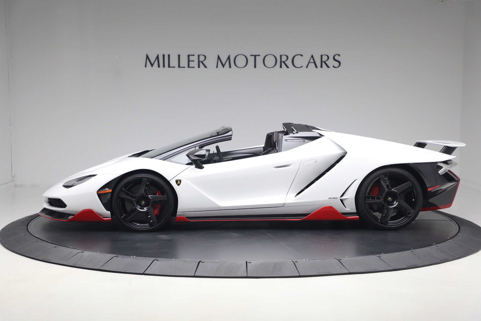 Used-2017-Lamborghini-Centenario-Roadster