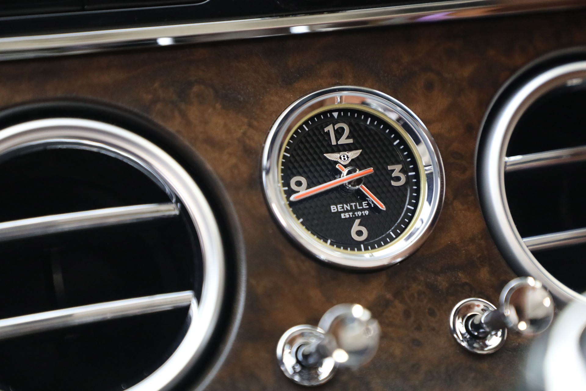 New-2026-Bentley-Continental-GTC-Azure