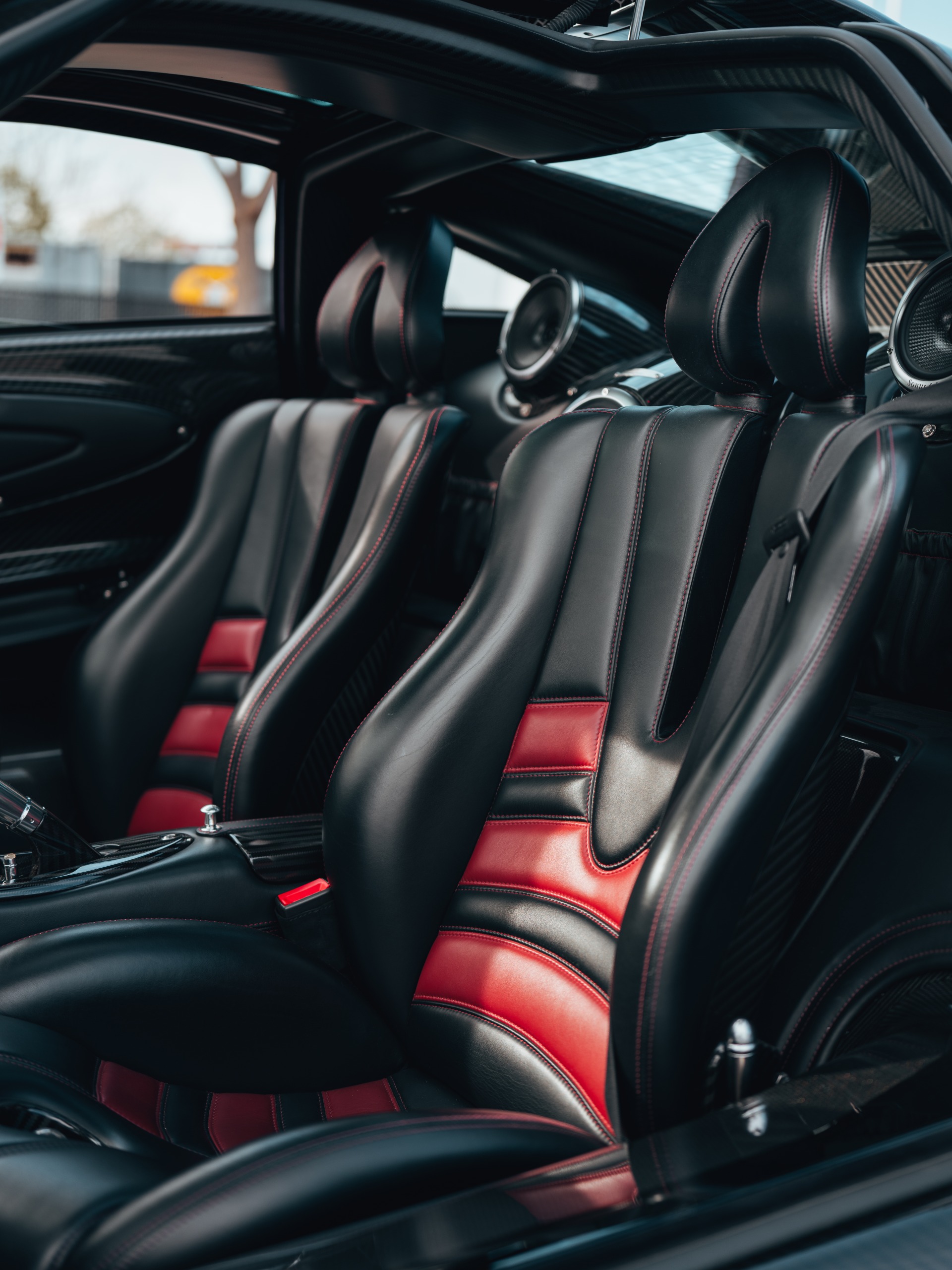 Used-2014-Pagani-Huayra-Coupe