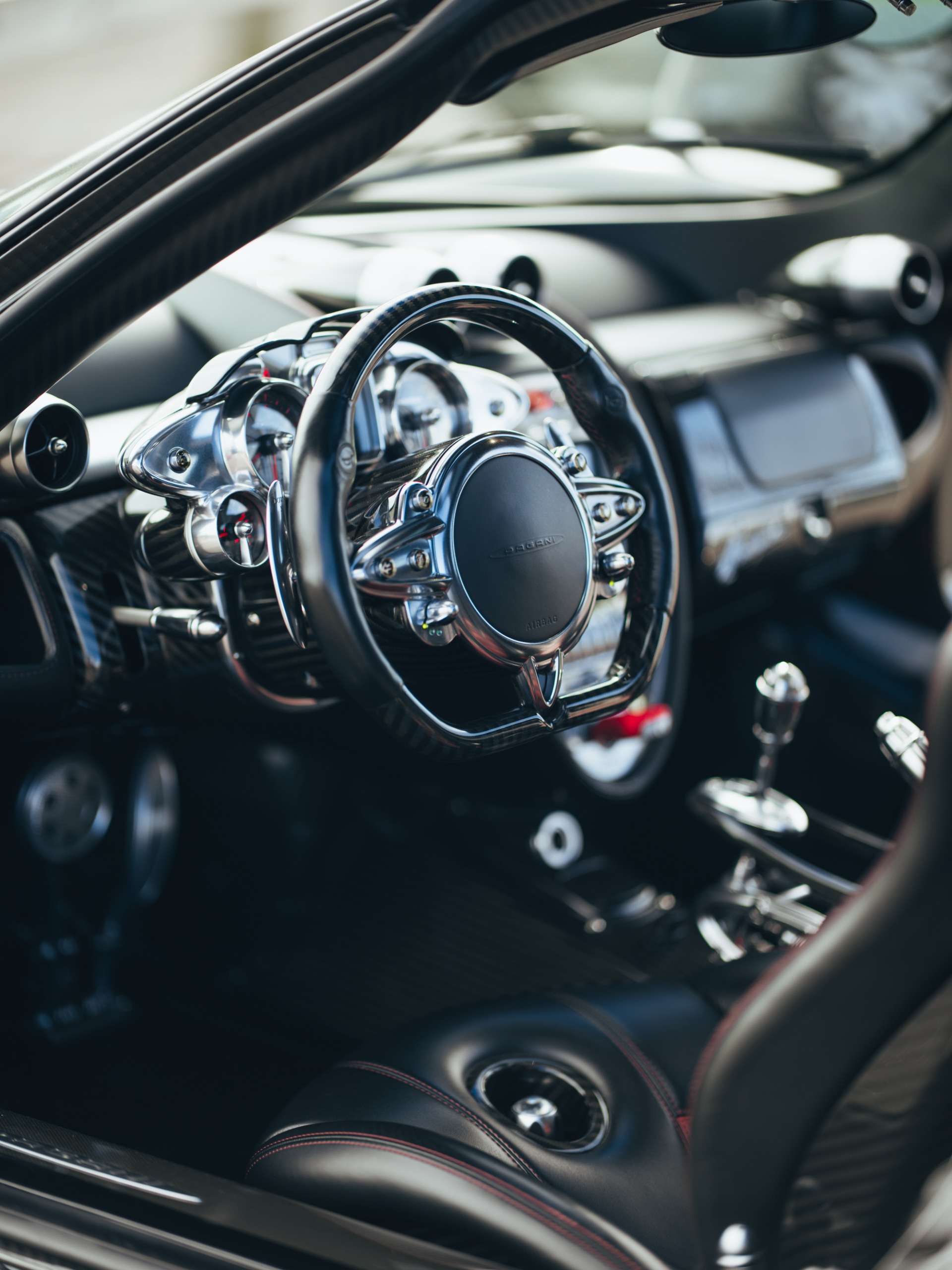 Used-2014-Pagani-Huayra-Coupe