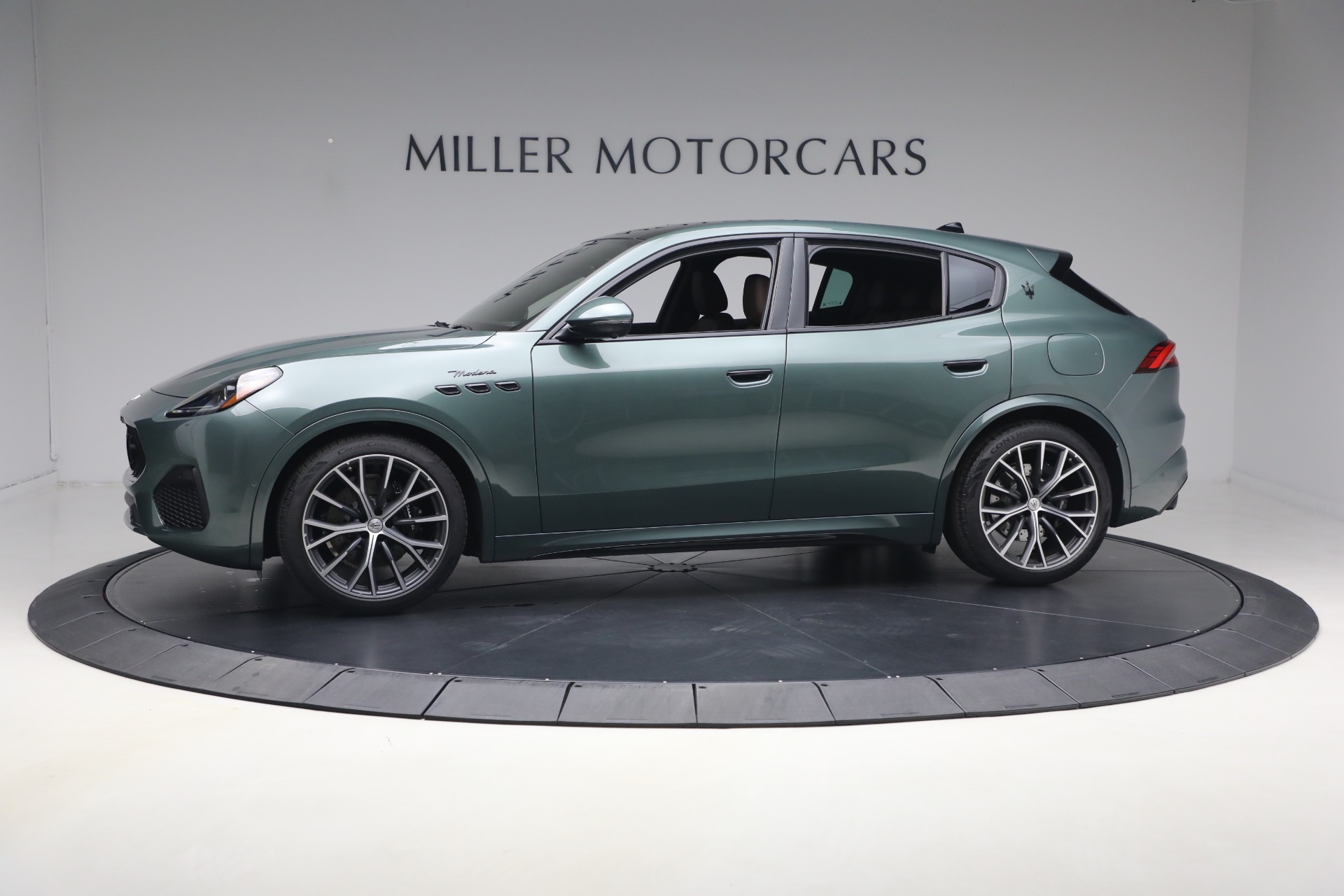 New-2026-Maserati-Grecale-Modena-V6