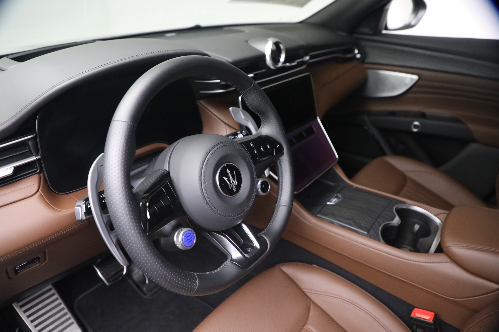 New-2026-Maserati-Grecale-Modena-V6