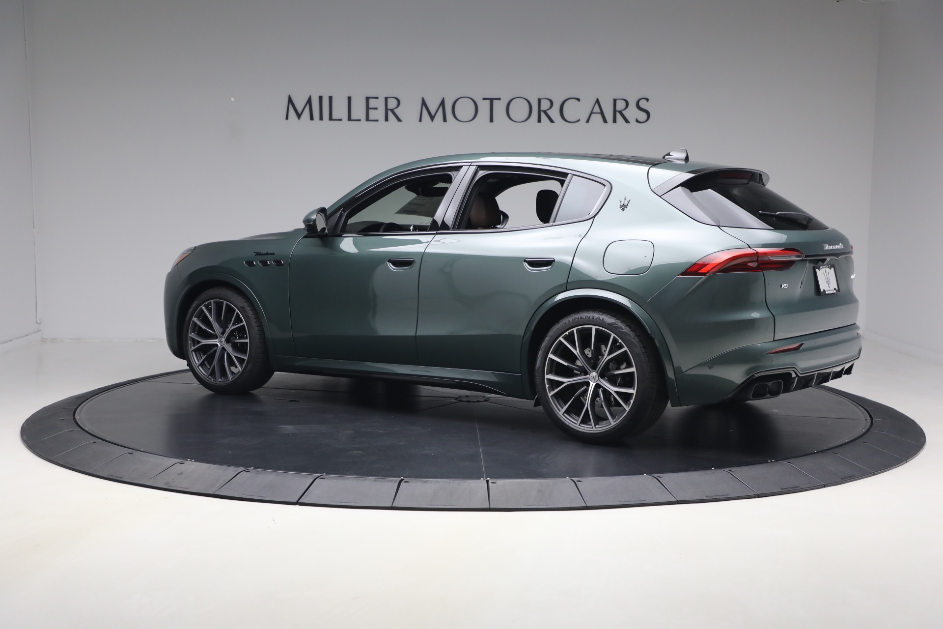 New-2026-Maserati-Grecale-Modena-V6