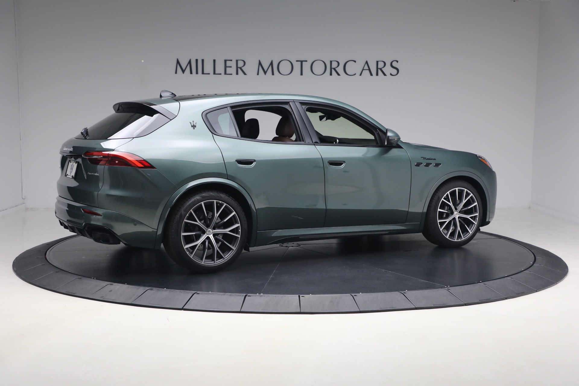 New-2026-Maserati-Grecale-Modena-V6