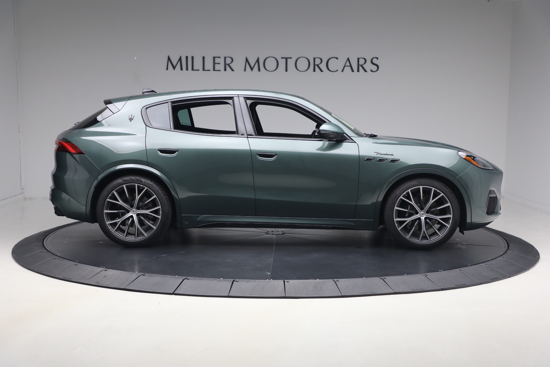 New-2026-Maserati-Grecale-Modena-V6