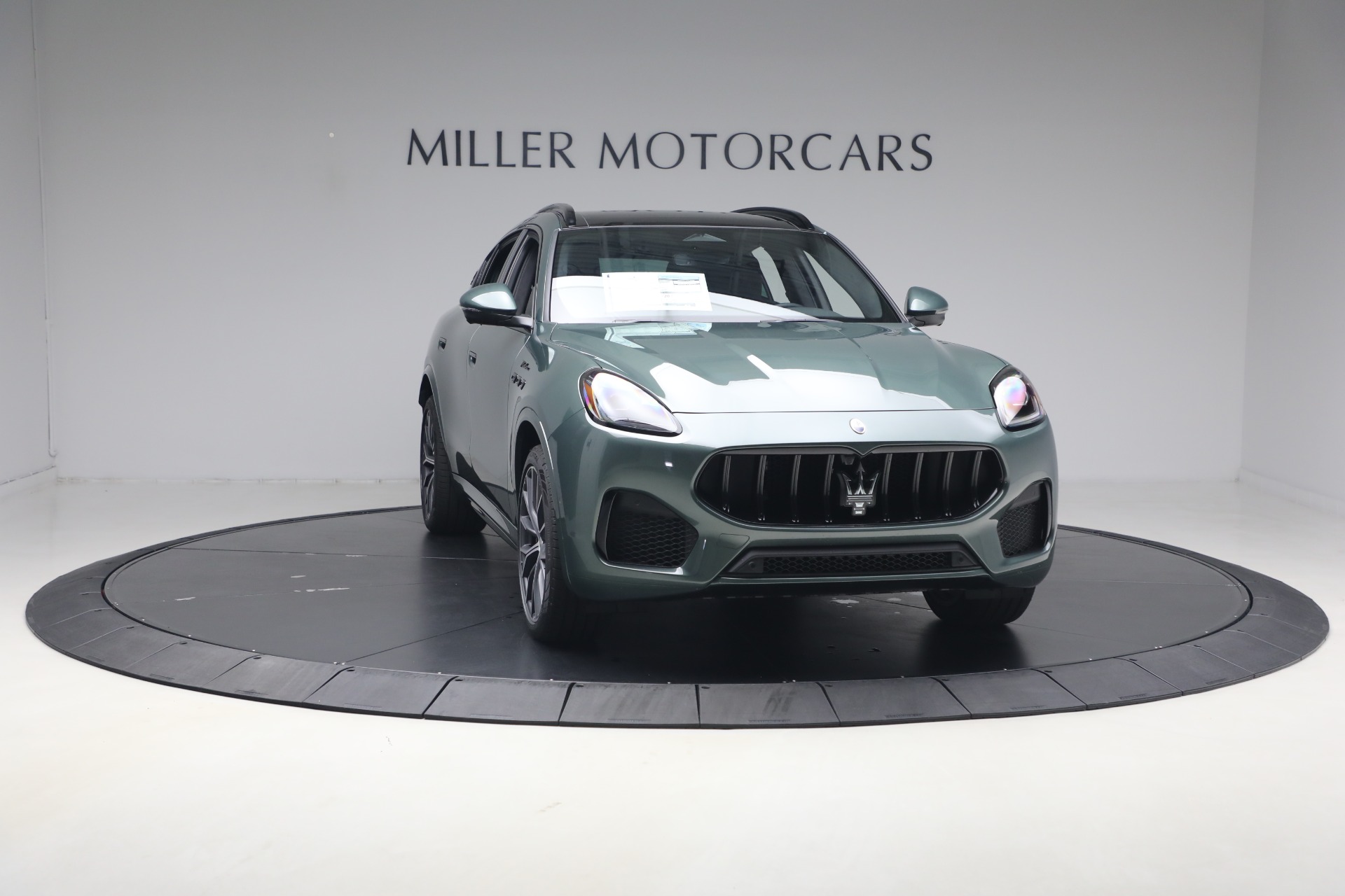 New-2026-Maserati-Grecale-Modena-V6
