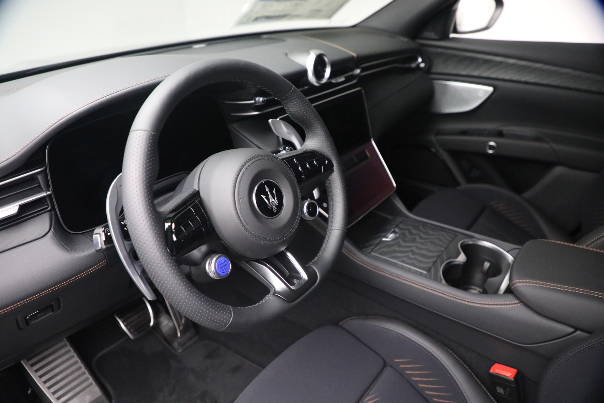 New-2026-Maserati-Grecale-Modena-V6