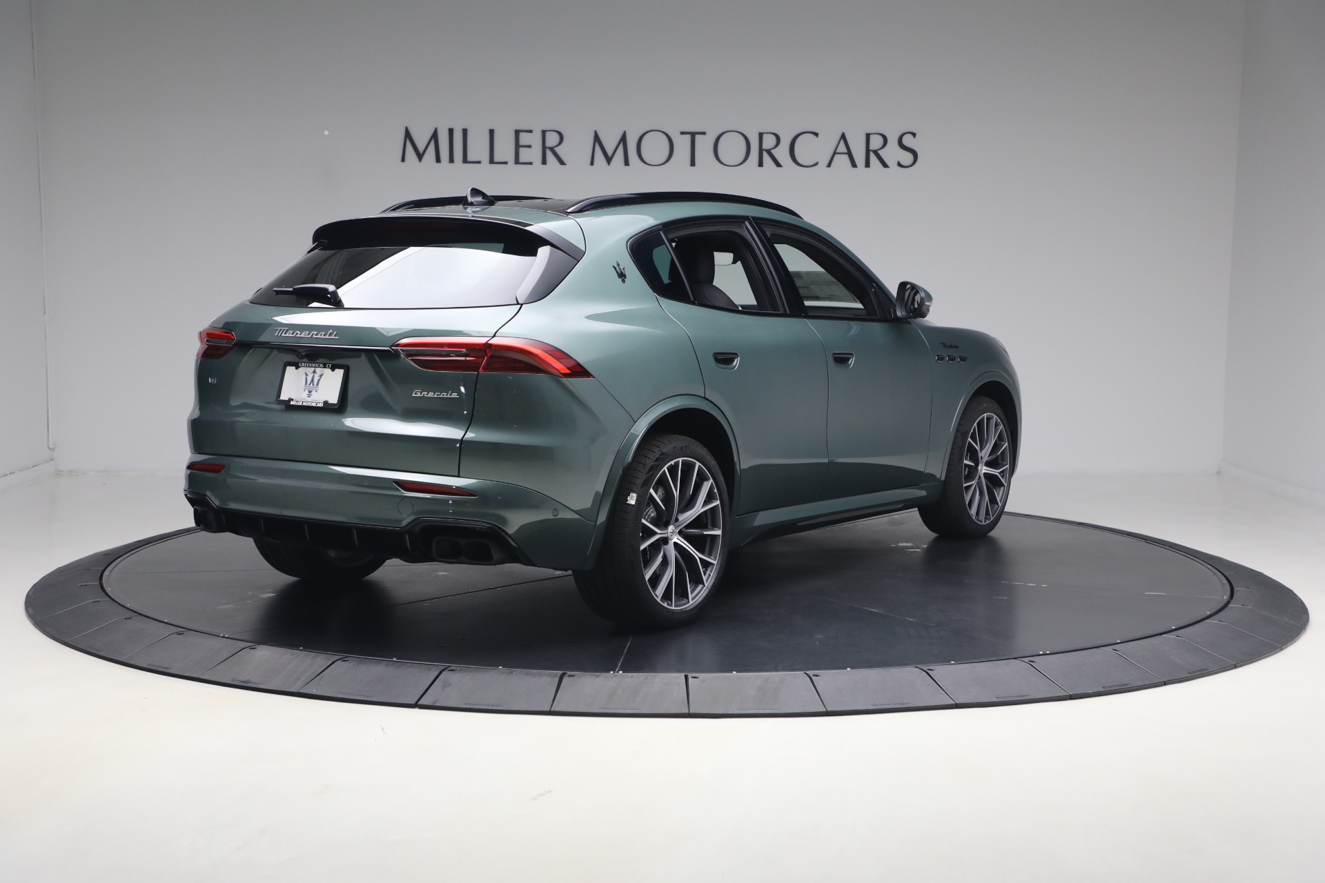 New-2026-Maserati-Grecale-Modena-V6