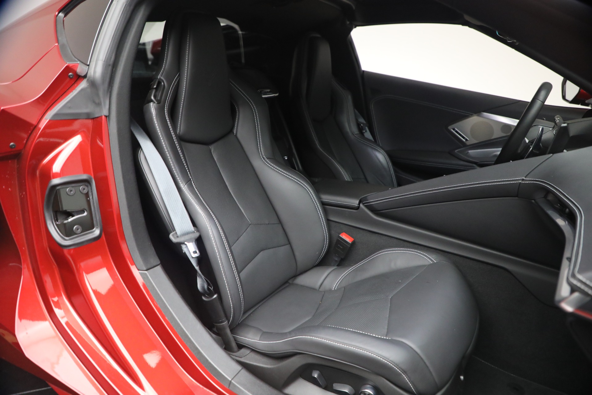 Used-2021-Chevrolet-Corvette-Stingray