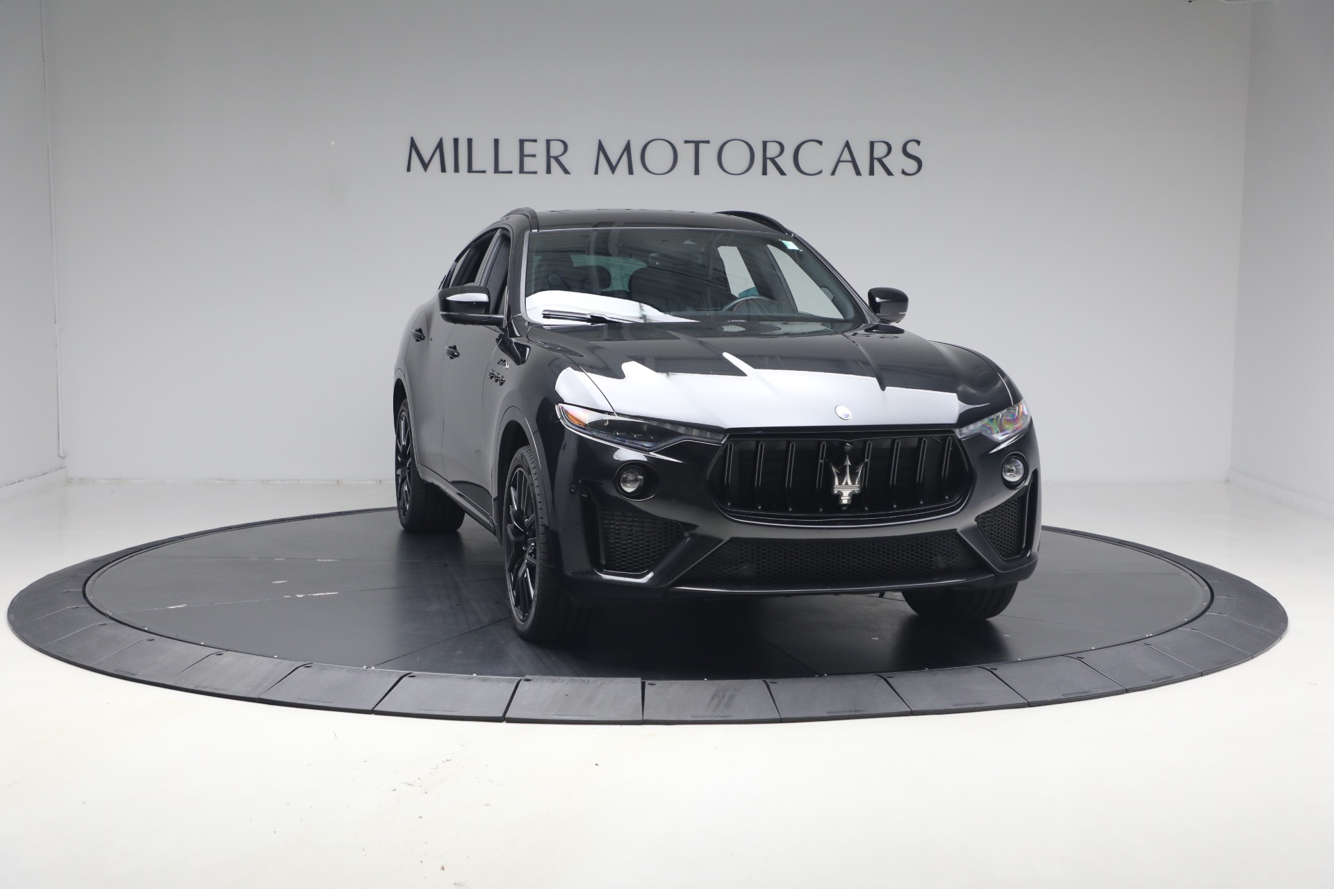 Used-2023-Maserati-Levante-Modena-S