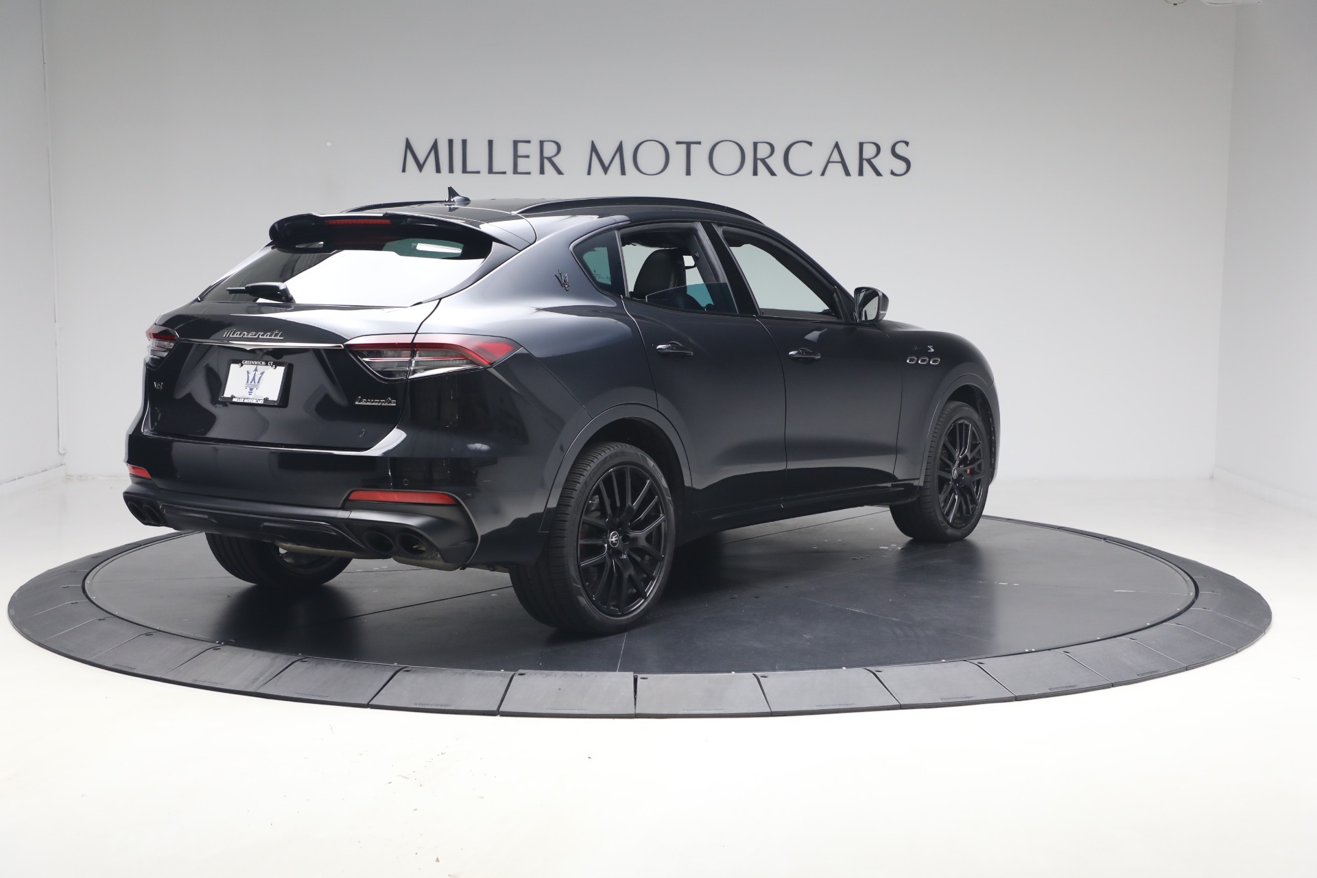 Used-2023-Maserati-Levante-Modena-S