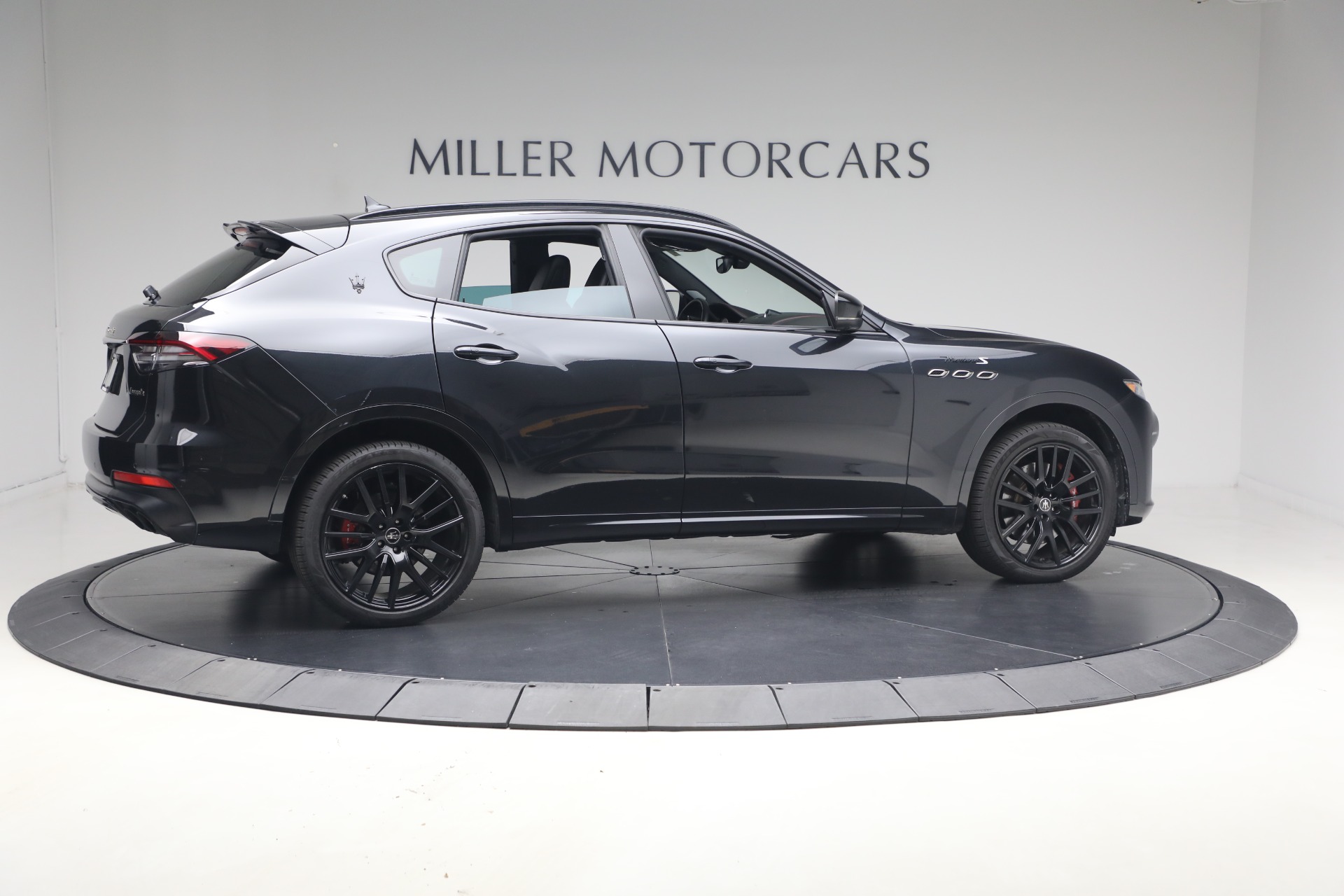 Used-2023-Maserati-Levante-Modena-S