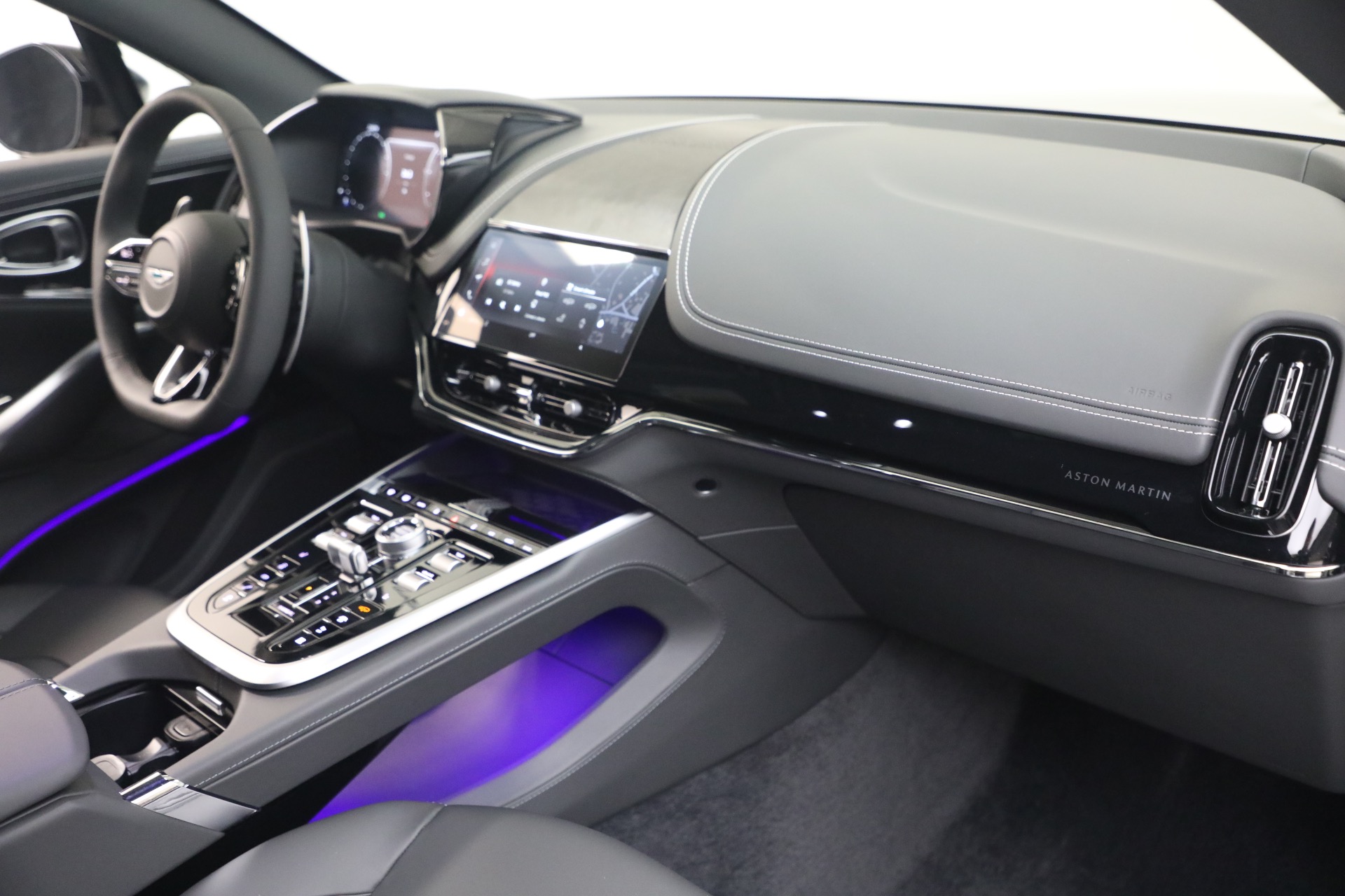New-2026-Aston-Martin-DBX-S