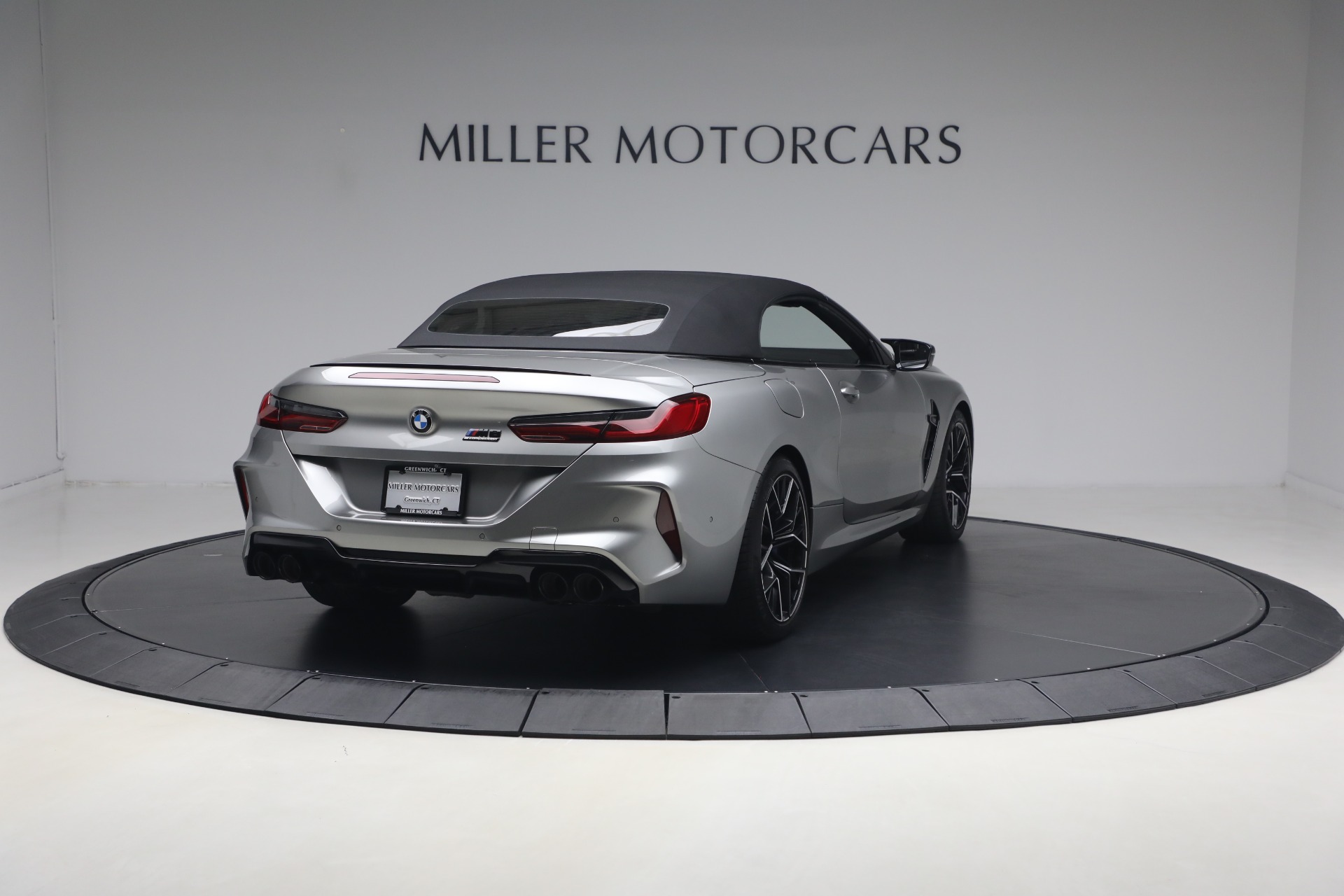 Used-2022-BMW-M8-Competition