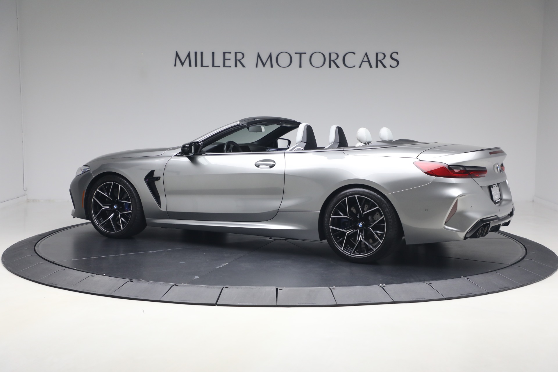 Used-2022-BMW-M8-Competition