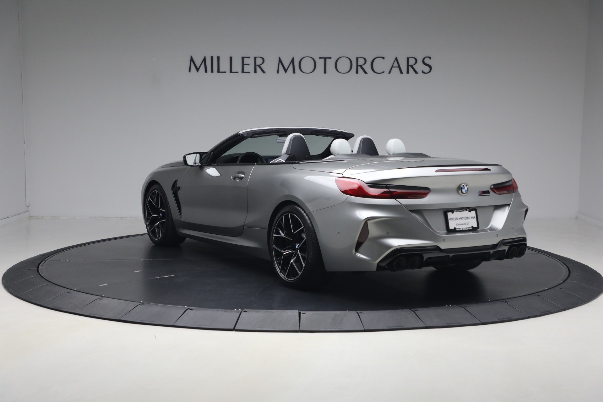 Used-2022-BMW-M8-Competition