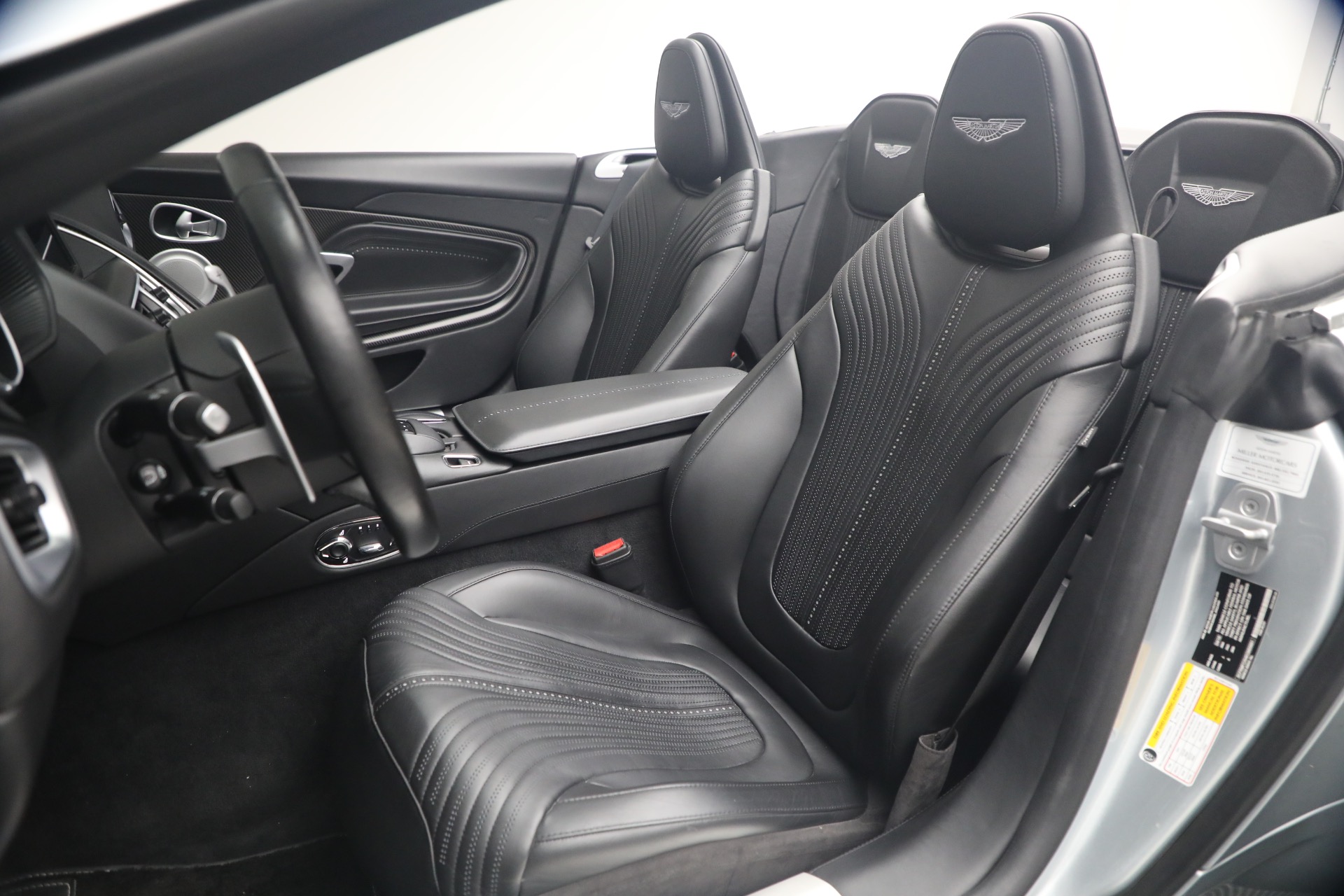 Used-2019-Aston-Martin-DB11-Volante