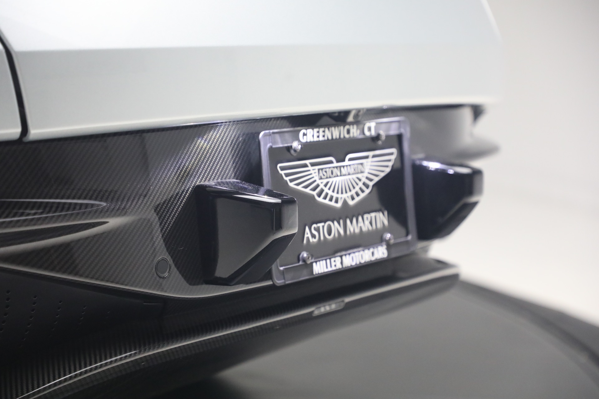 Used-2019-Aston-Martin-DB11-Volante