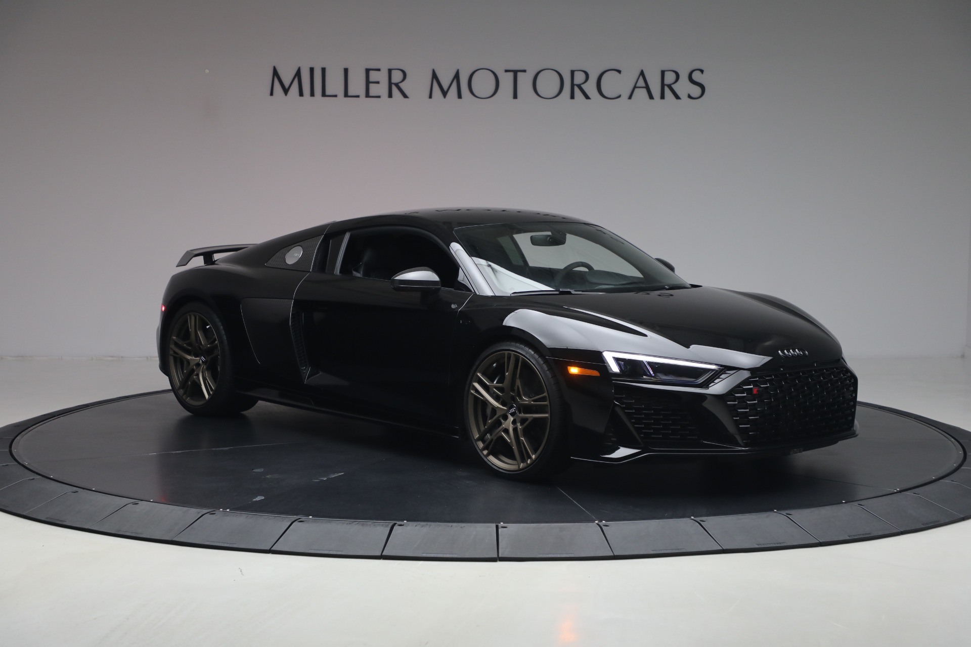 Used-2020-Audi-R8-52-quattro-V10-performance