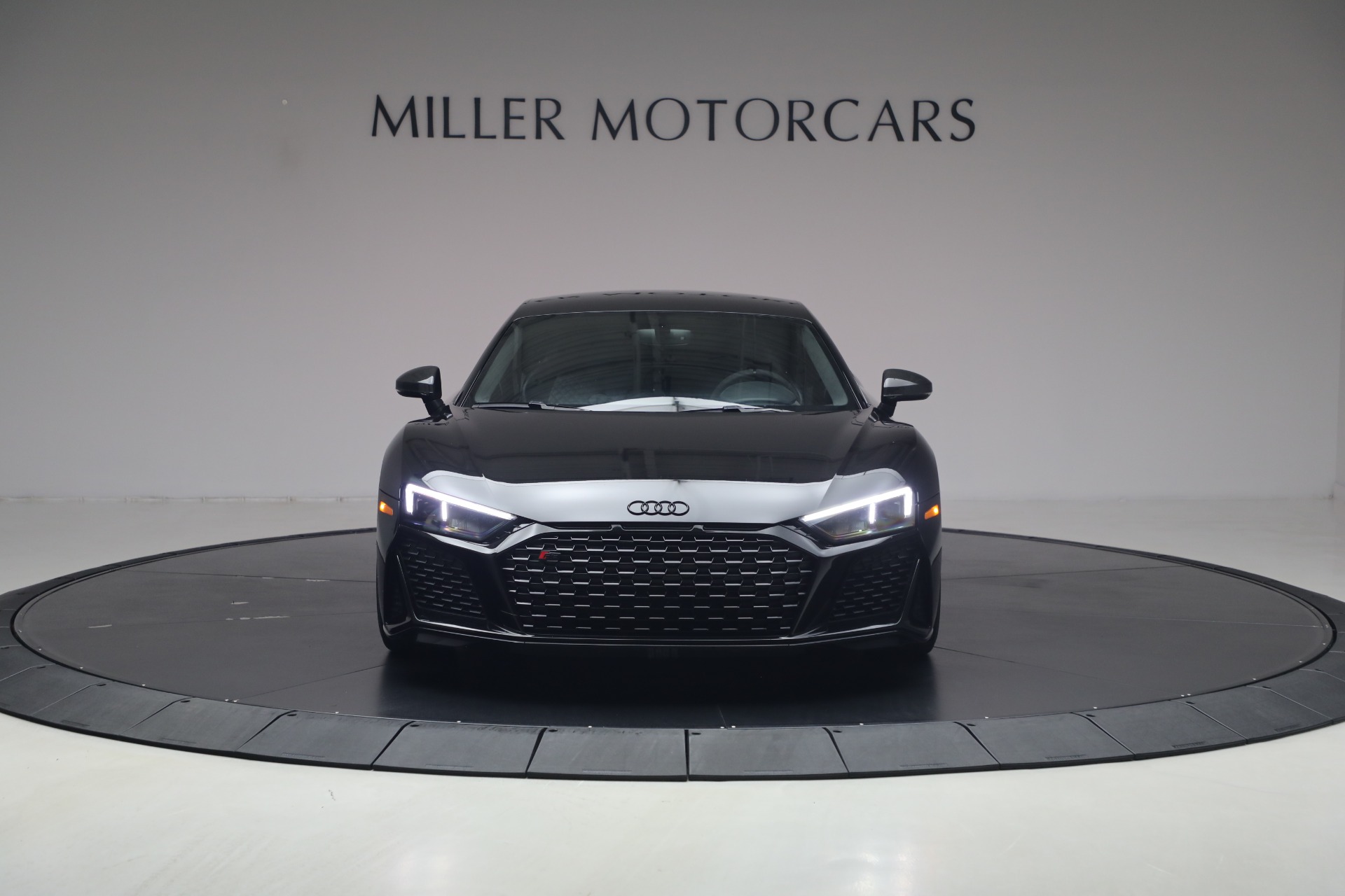 Used-2020-Audi-R8-52-quattro-V10-performance
