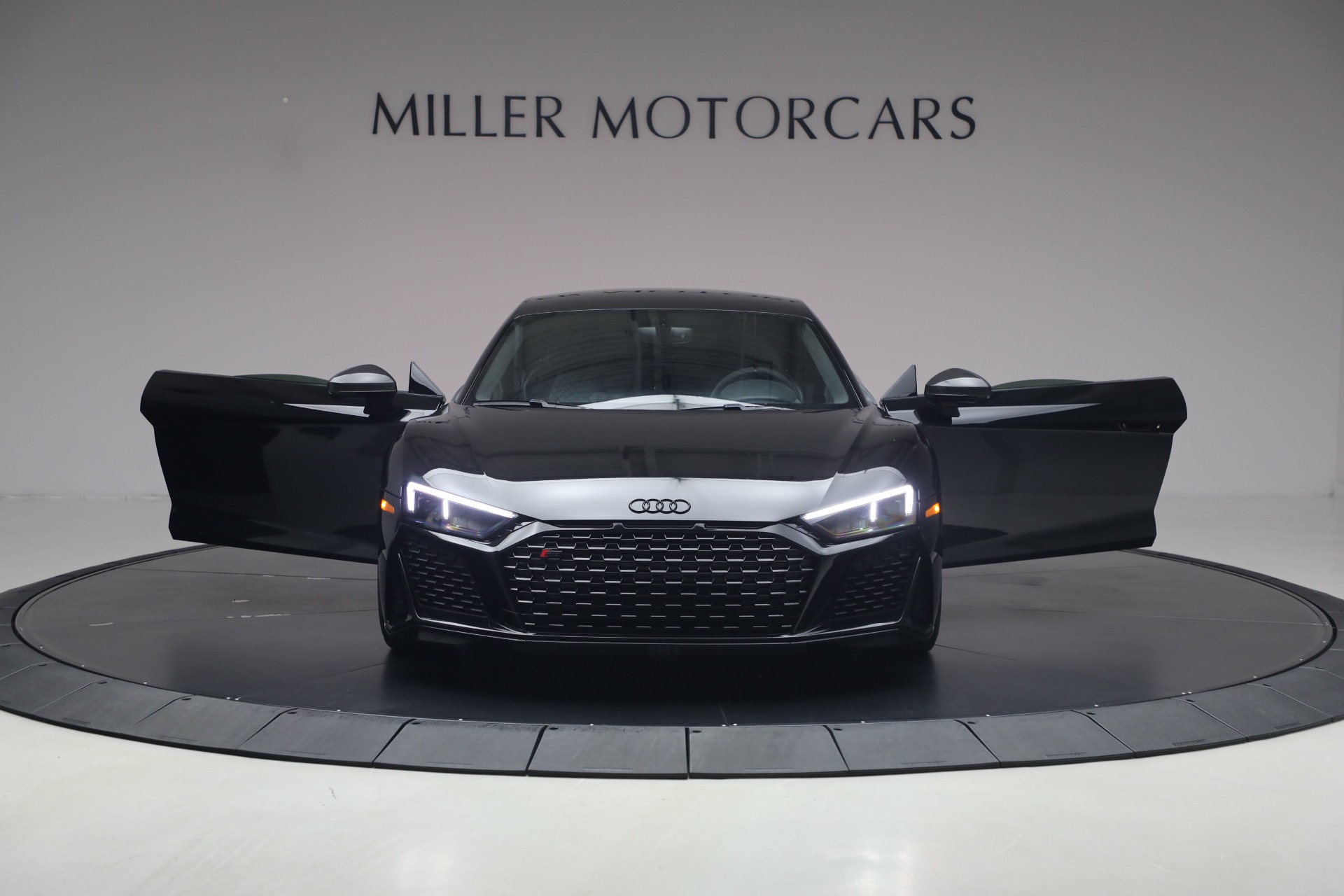 Used-2020-Audi-R8-52-quattro-V10-performance