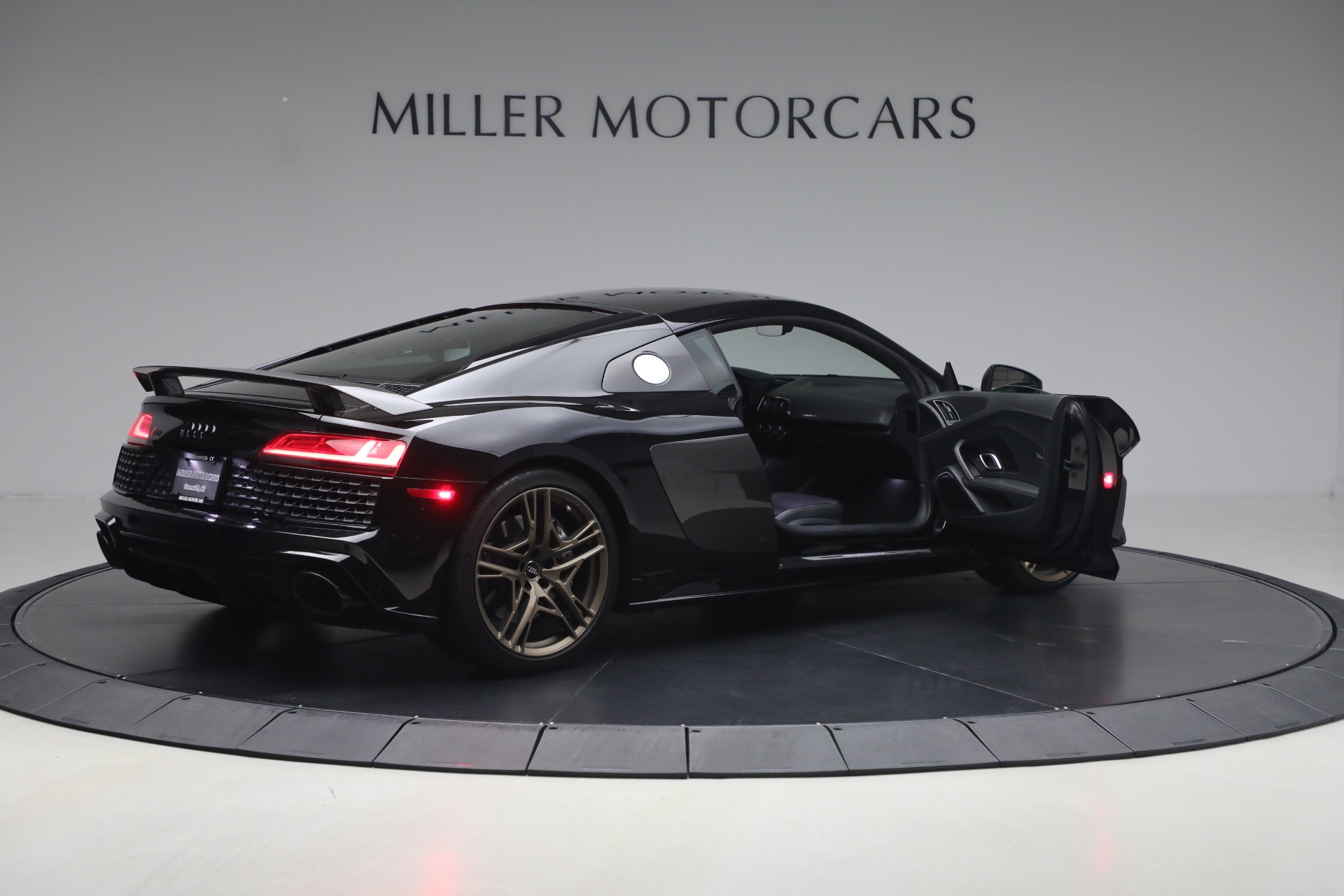 Used-2020-Audi-R8-52-quattro-V10-performance