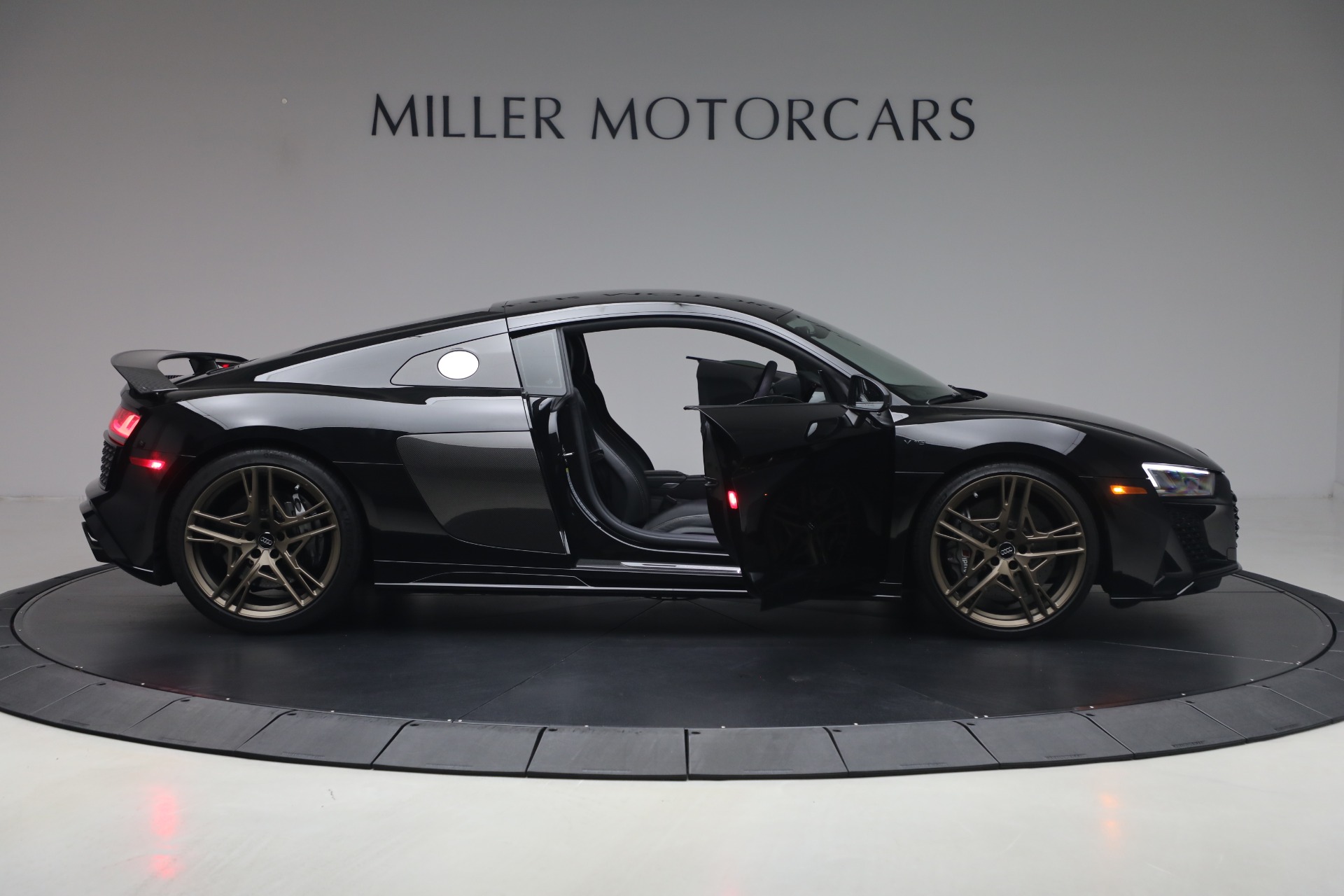 Used-2020-Audi-R8-52-quattro-V10-performance