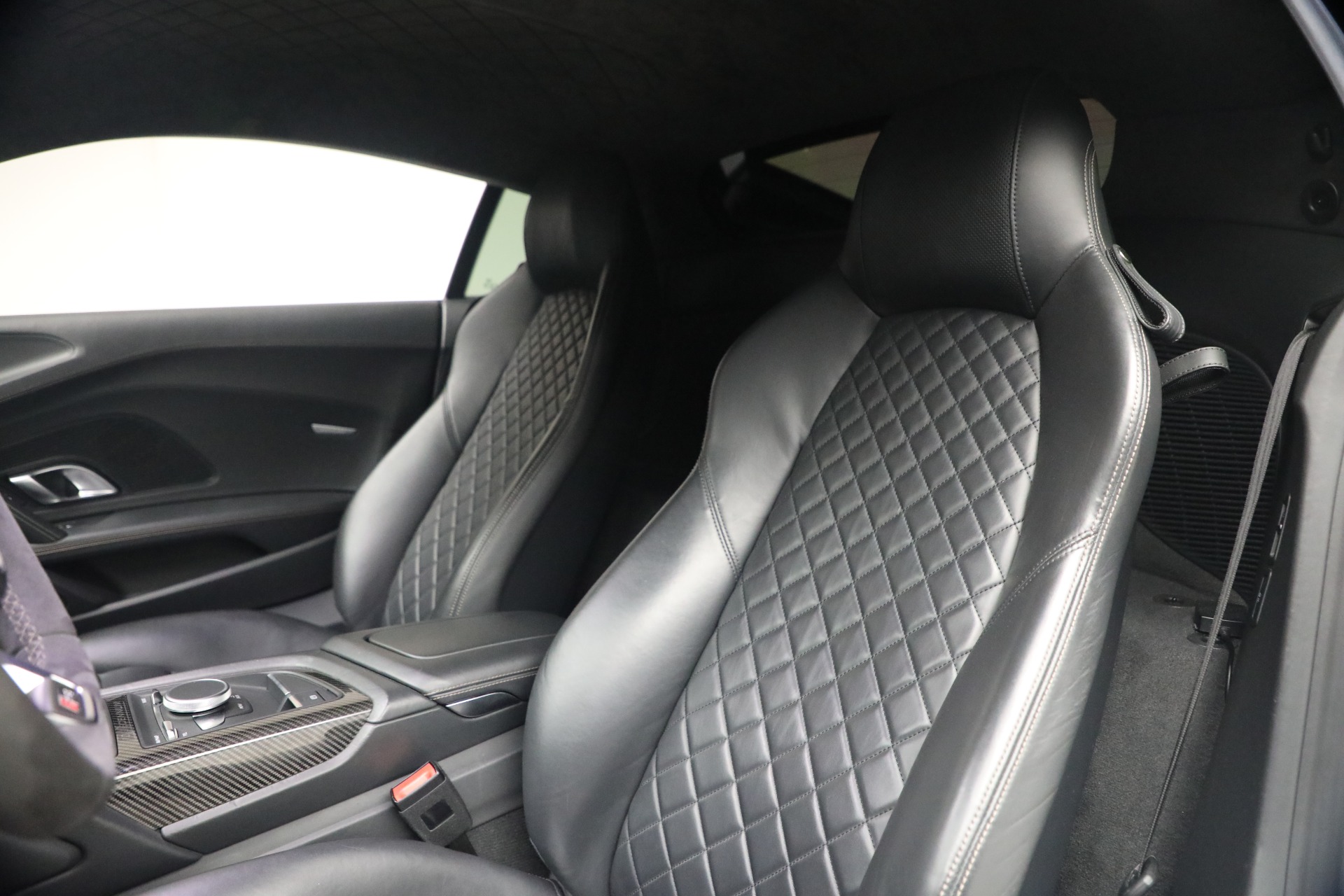 Used-2020-Audi-R8-52-quattro-V10-performance
