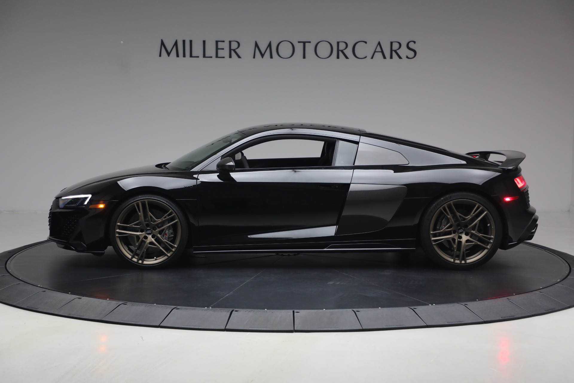 Used-2020-Audi-R8-52-quattro-V10-performance