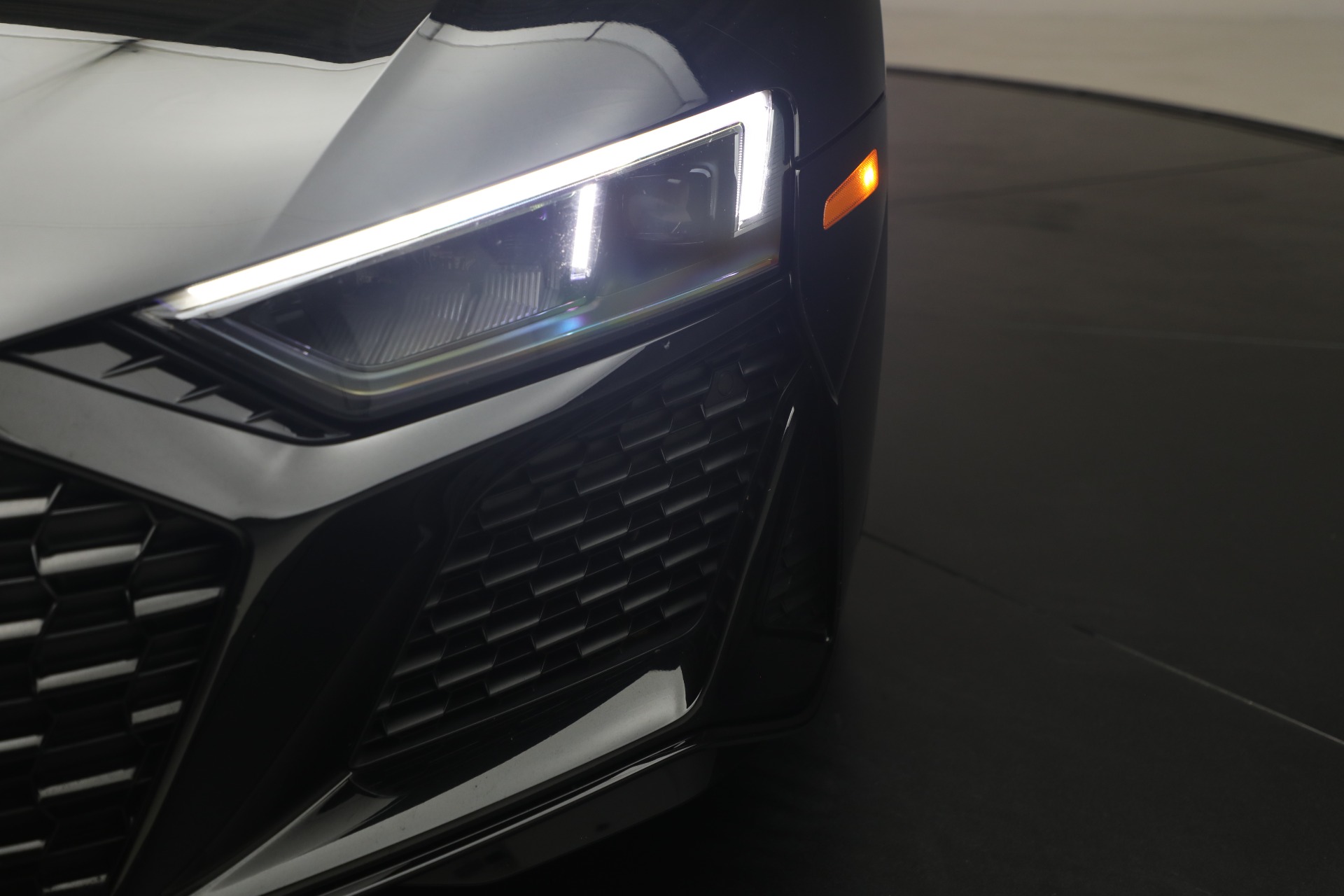 Used-2020-Audi-R8-52-quattro-V10-performance