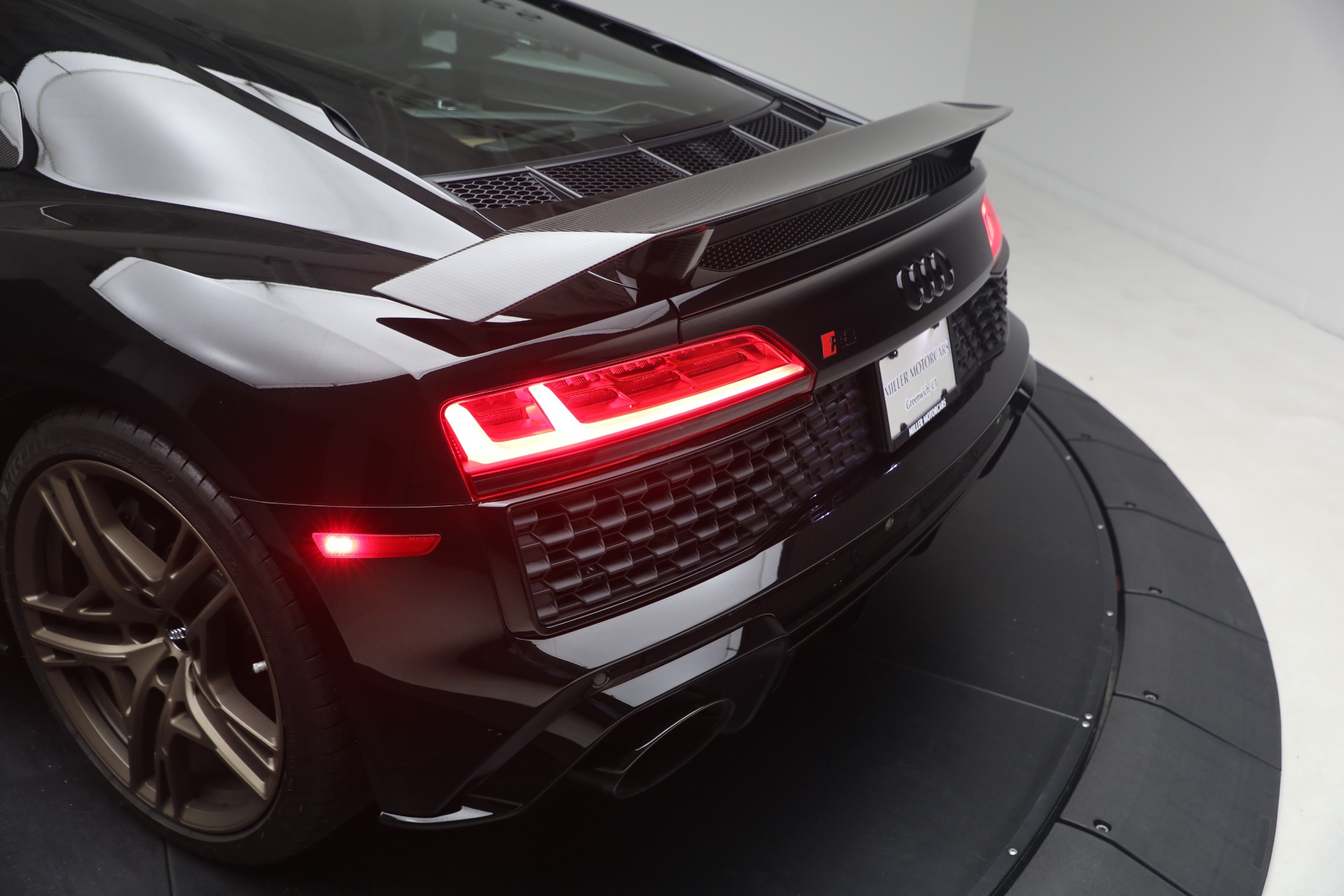 Used-2020-Audi-R8-52-quattro-V10-performance