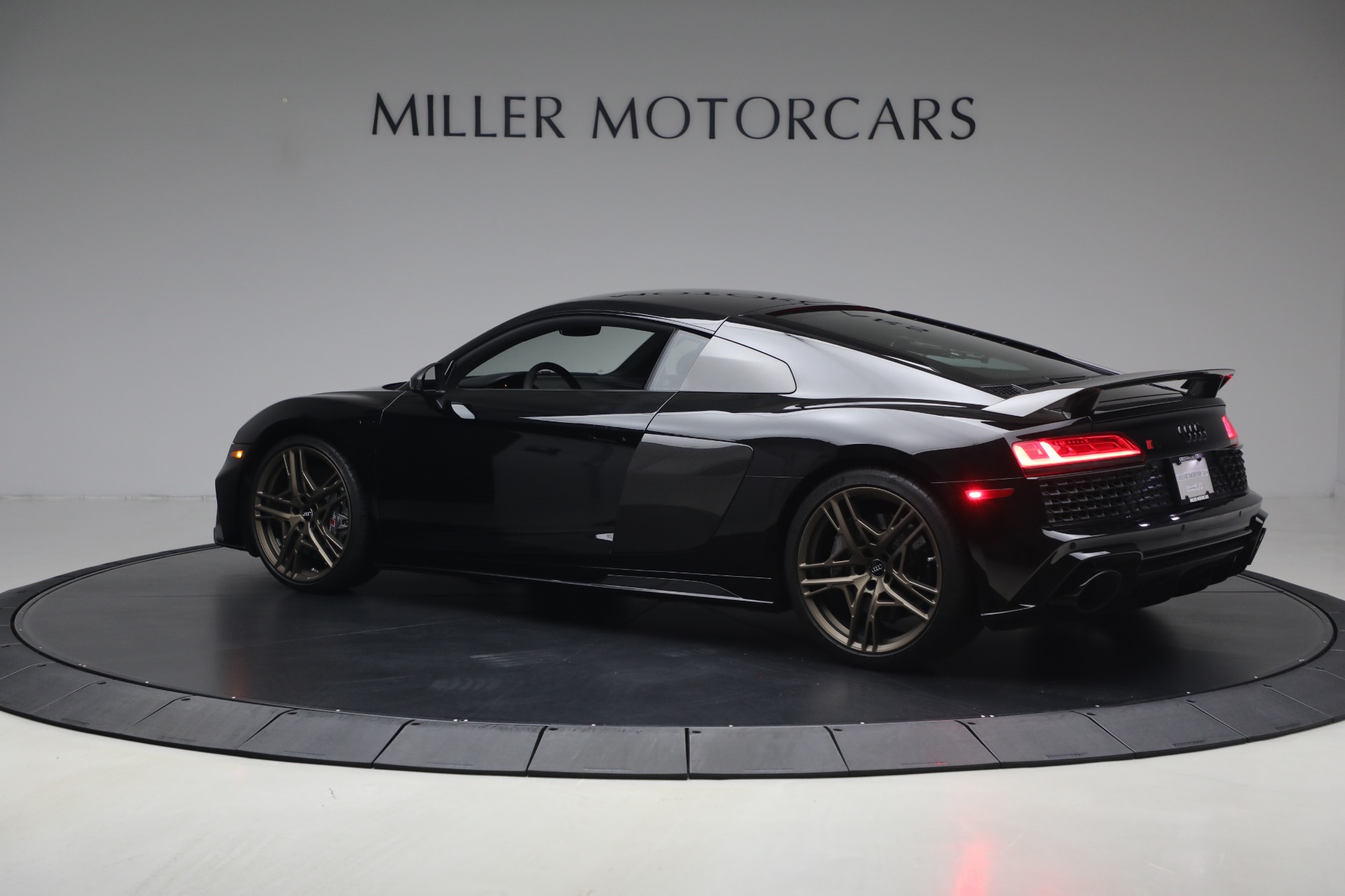Used-2020-Audi-R8-52-quattro-V10-performance
