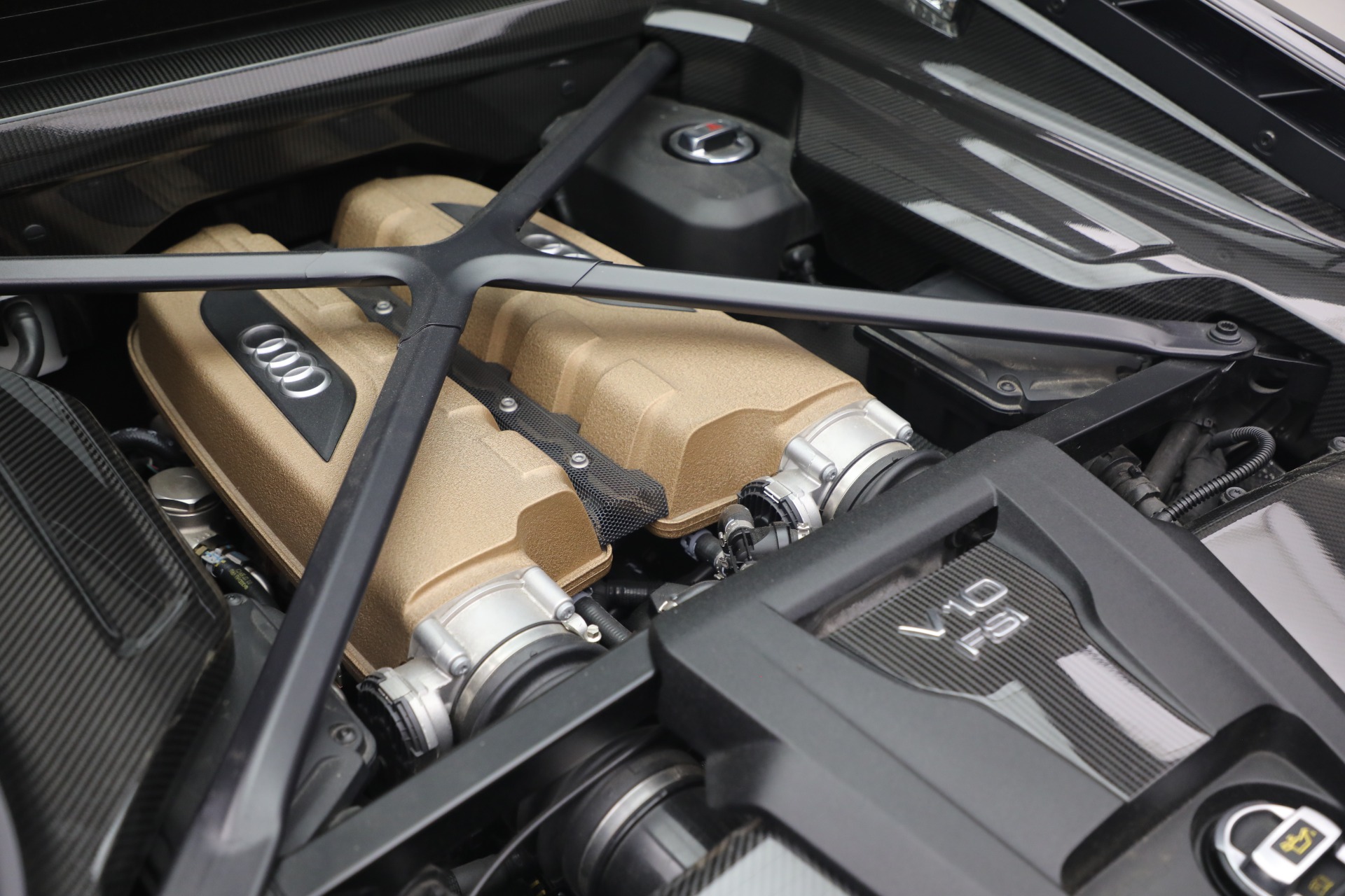 Used-2020-Audi-R8-52-quattro-V10-performance