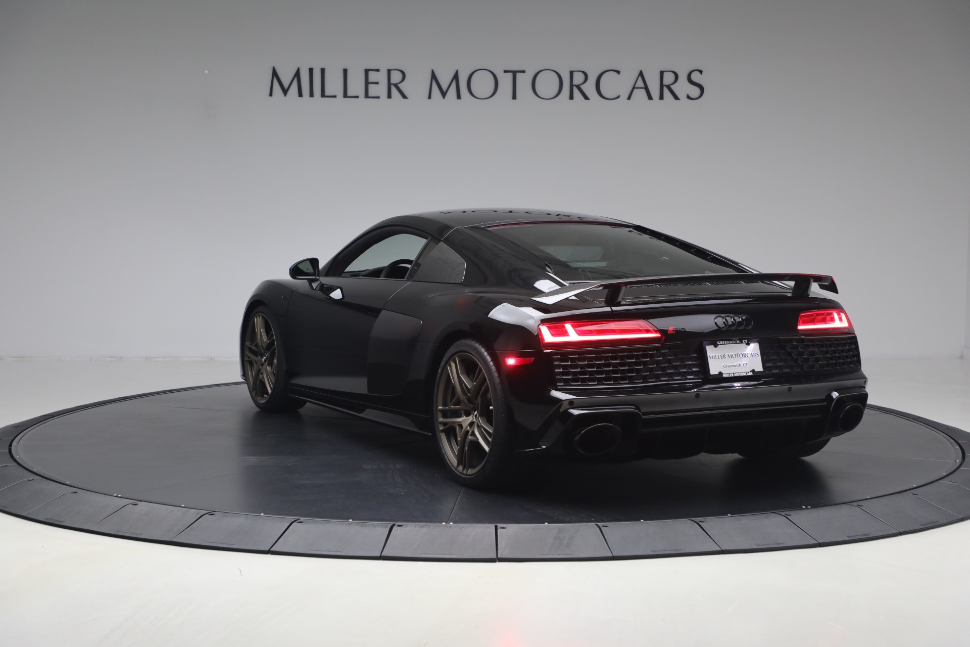 Used-2020-Audi-R8-52-quattro-V10-performance