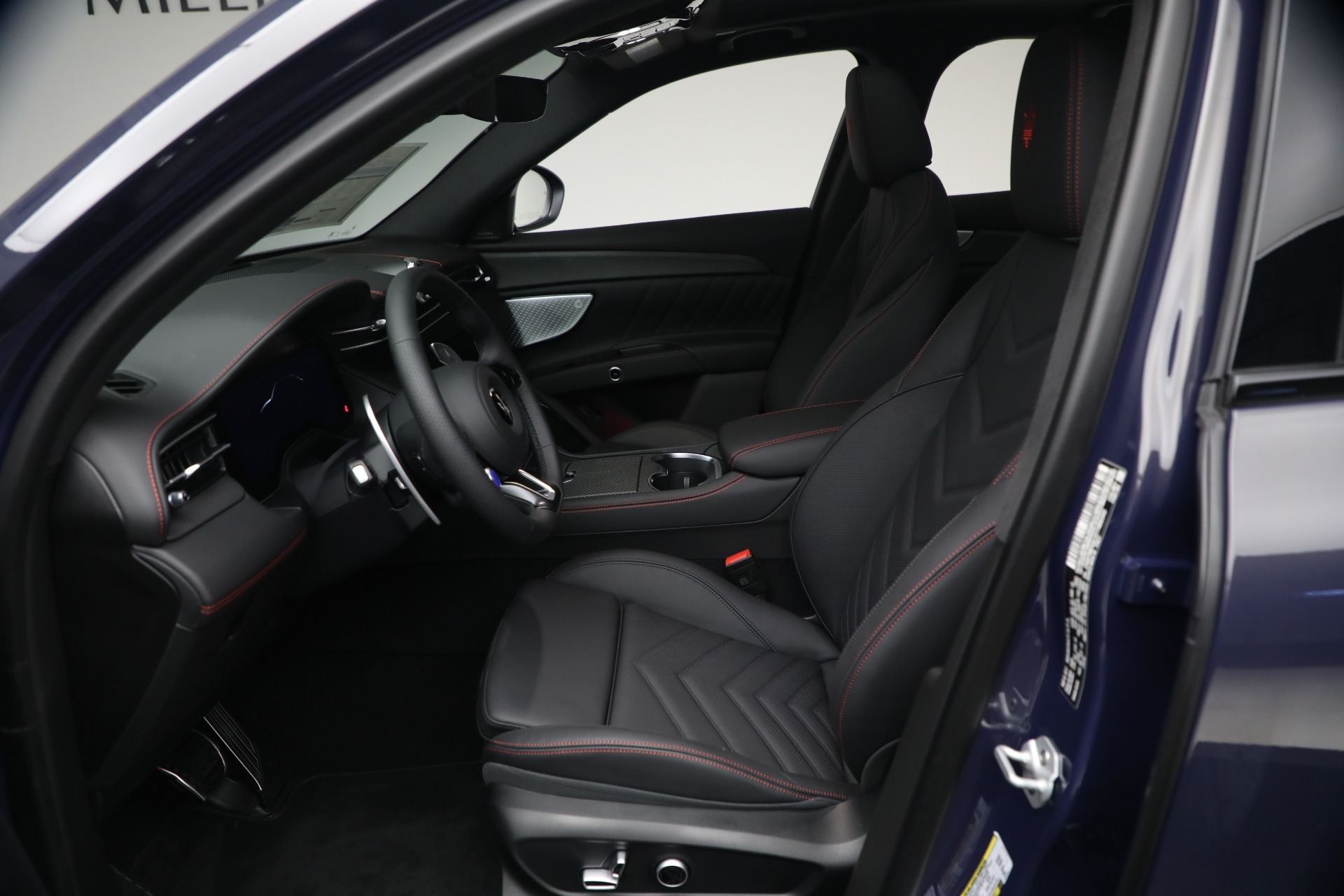 New-2026-Maserati-Grecale-Modena-V6