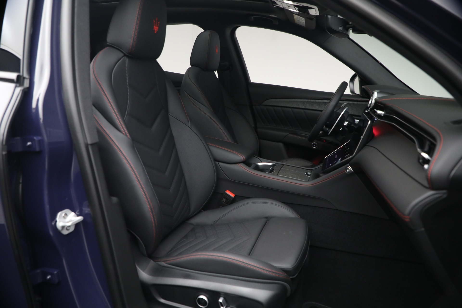 New-2026-Maserati-Grecale-Modena-V6
