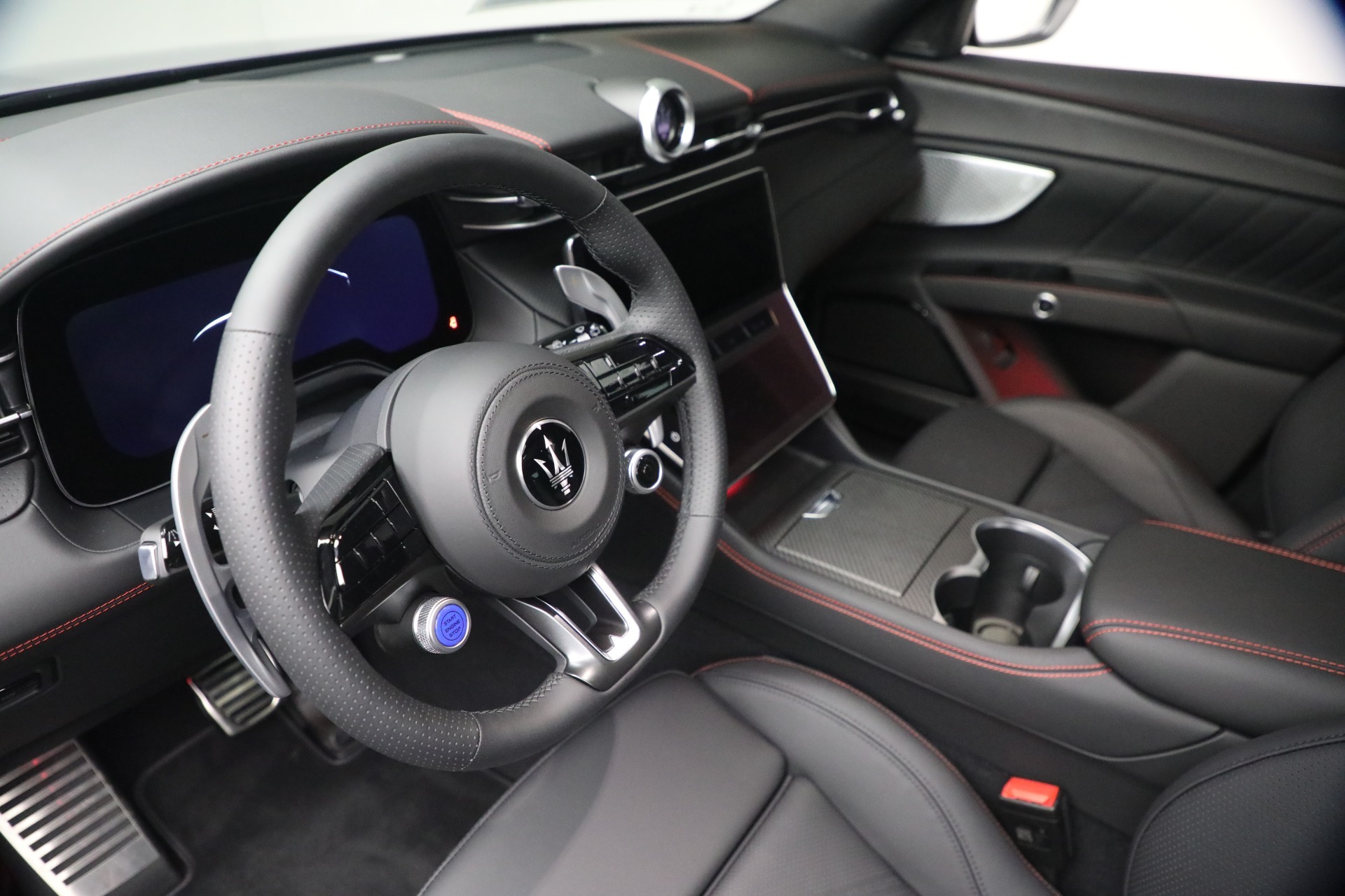 New-2026-Maserati-Grecale-Modena-V6
