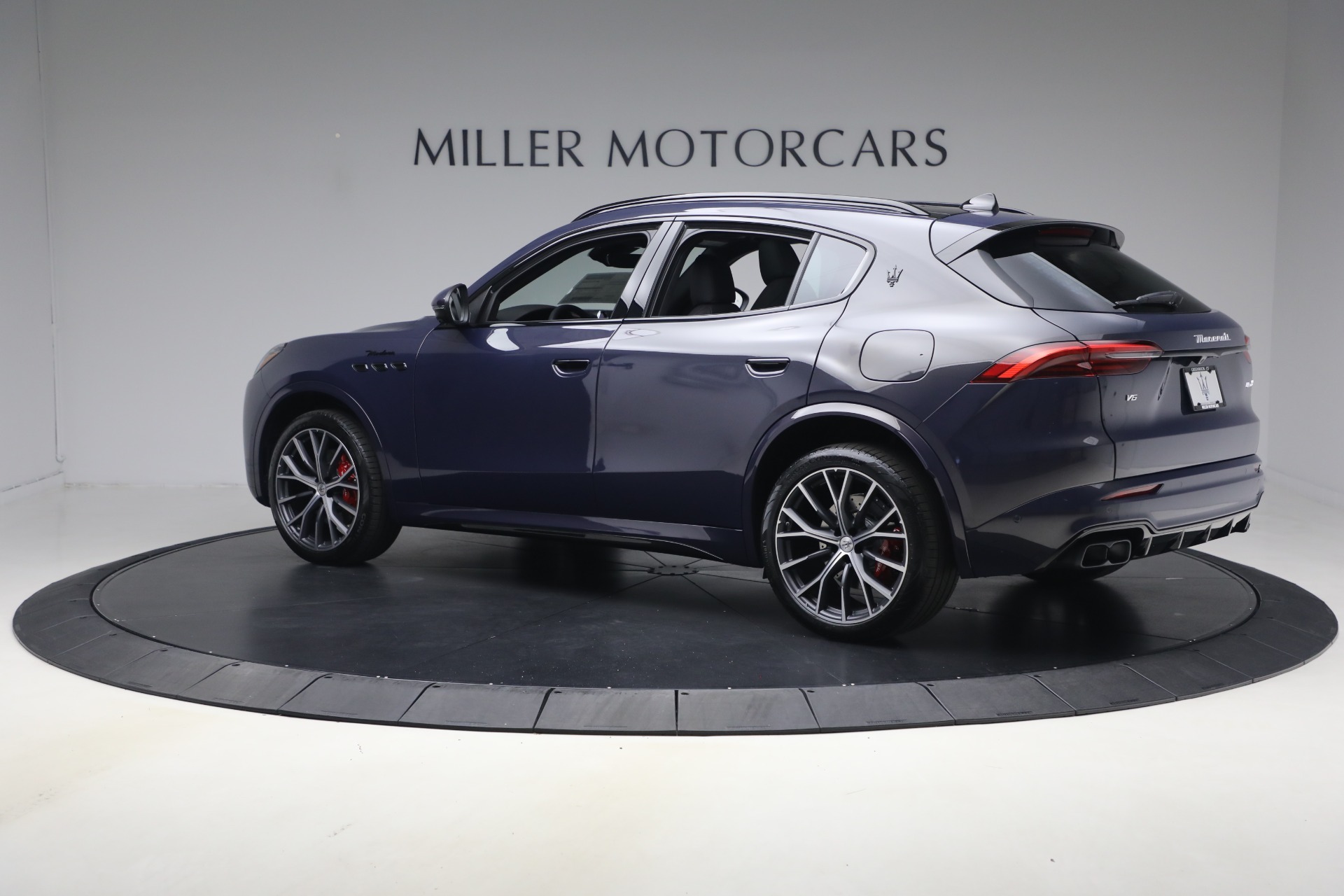 New-2026-Maserati-Grecale-Modena-V6