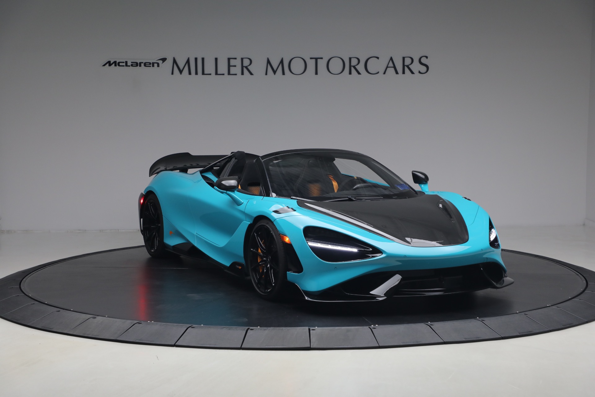 Used-2022-McLaren-765LT-Spider