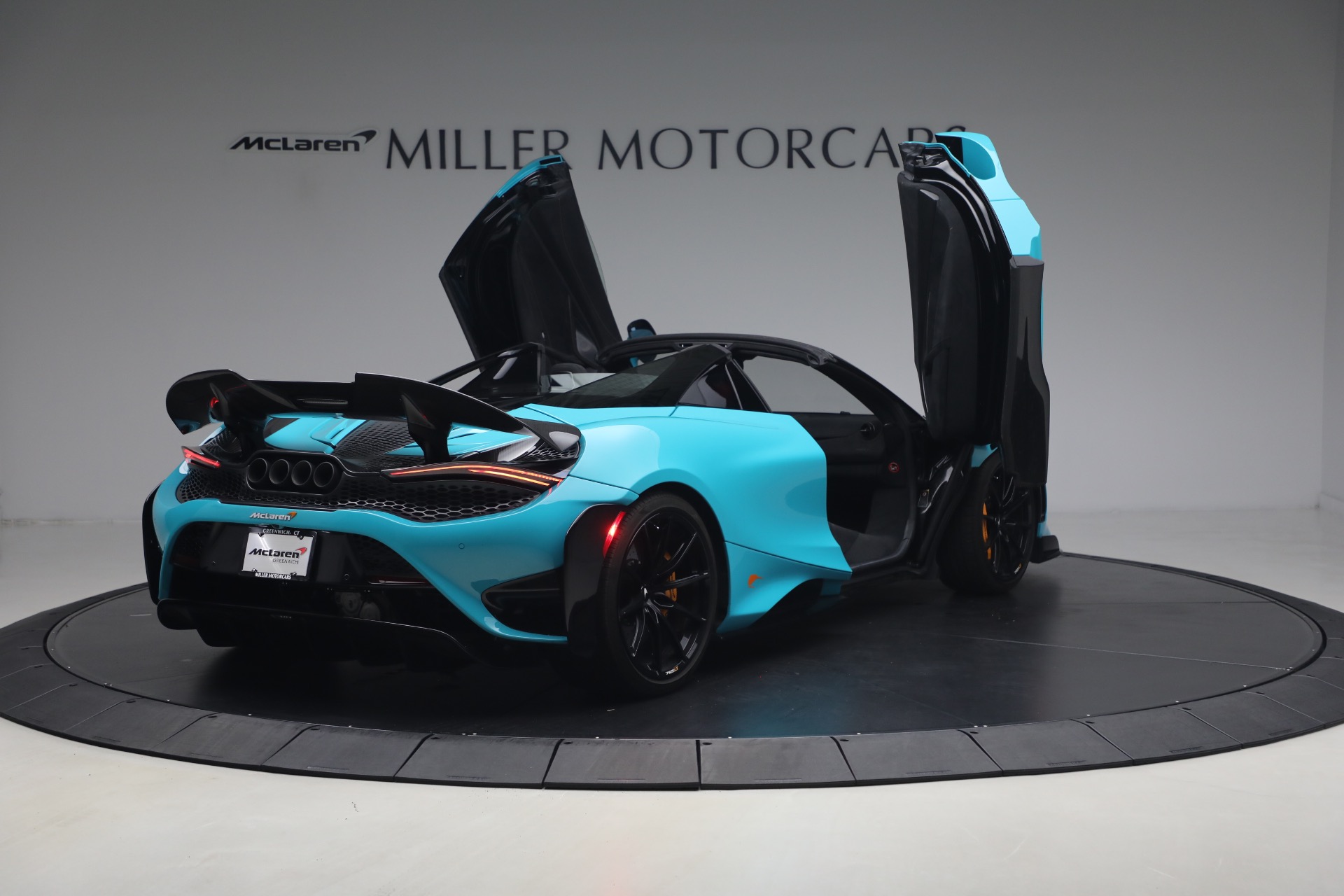 Used-2022-McLaren-765LT-Spider