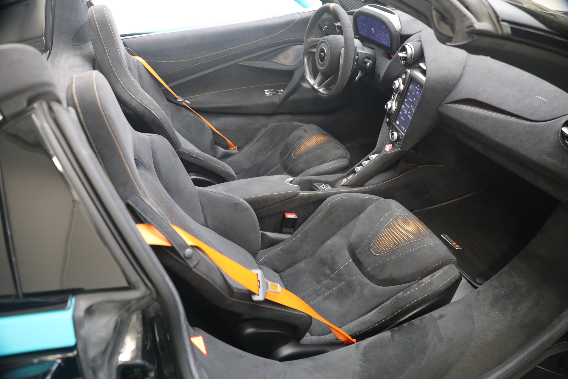 Used-2022-McLaren-765LT-Spider