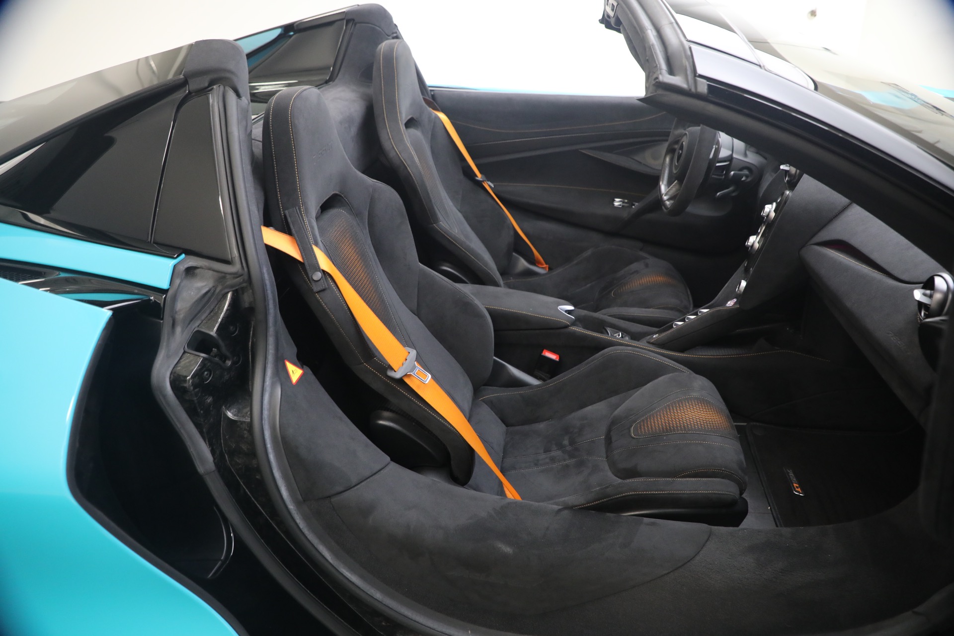 Used-2022-McLaren-765LT-Spider