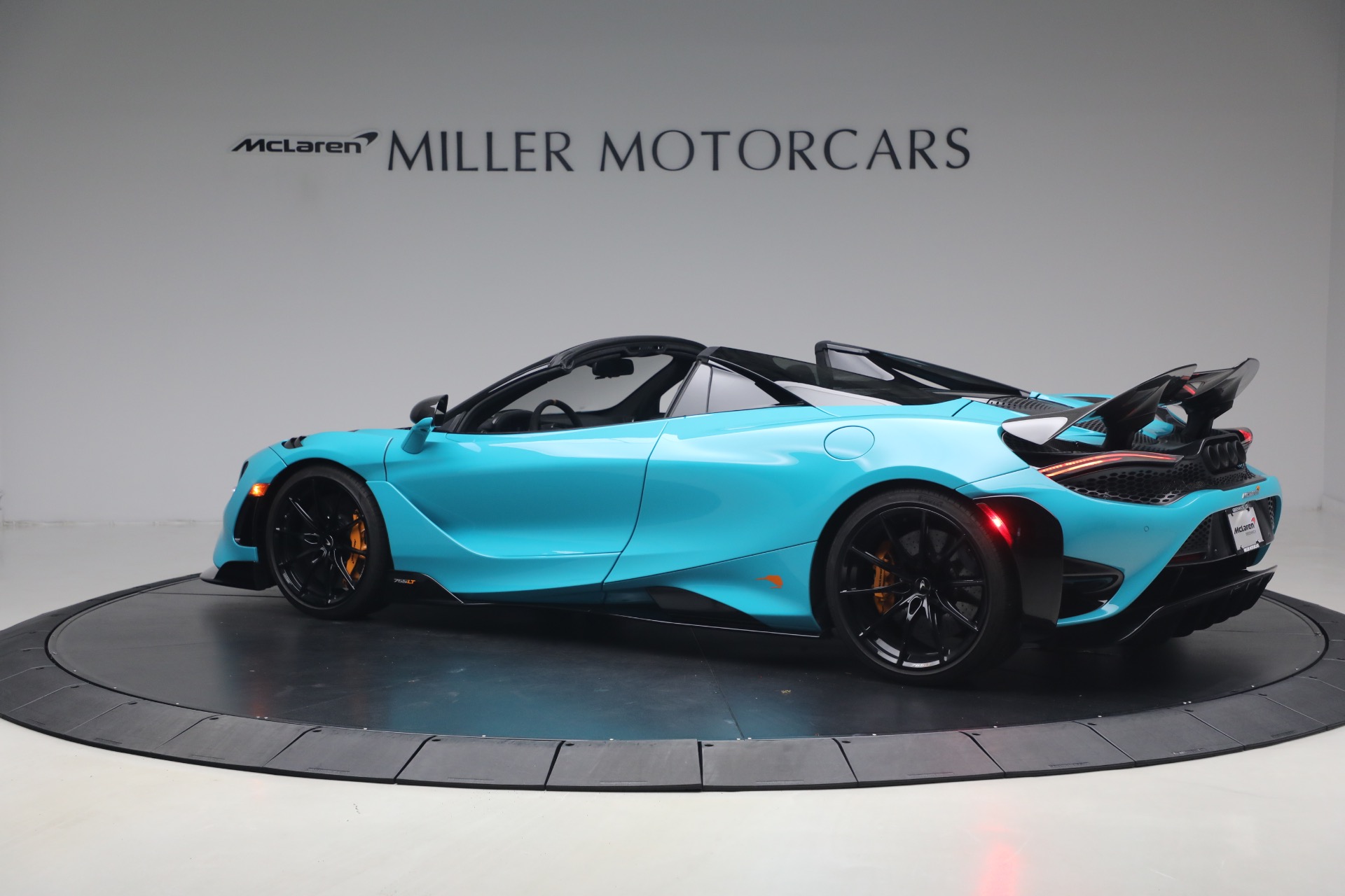 Used-2022-McLaren-765LT-Spider